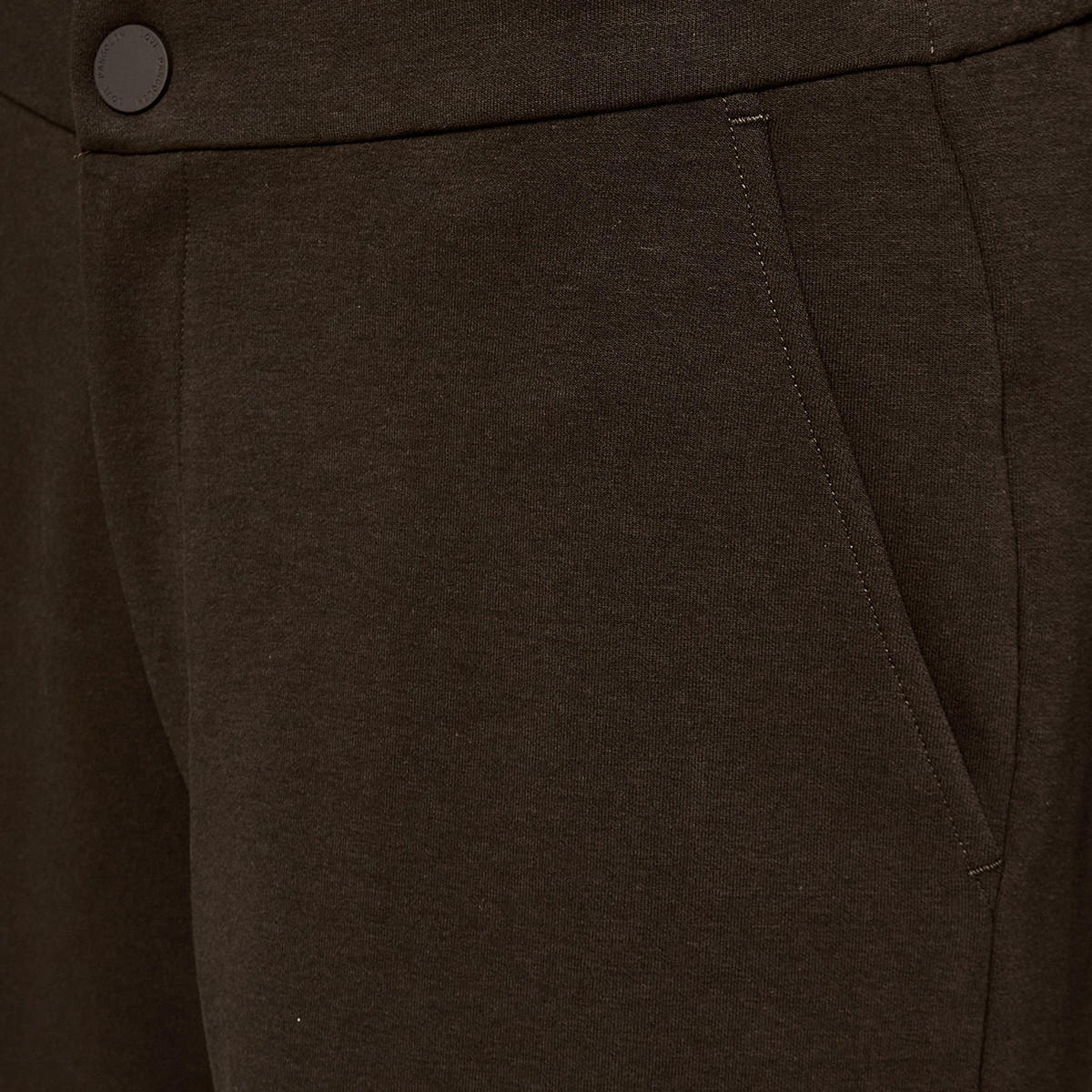 شورت رجالي بقصة مريحة من لاف بانجولين-men-clothing-bottoms-shorts-image-2