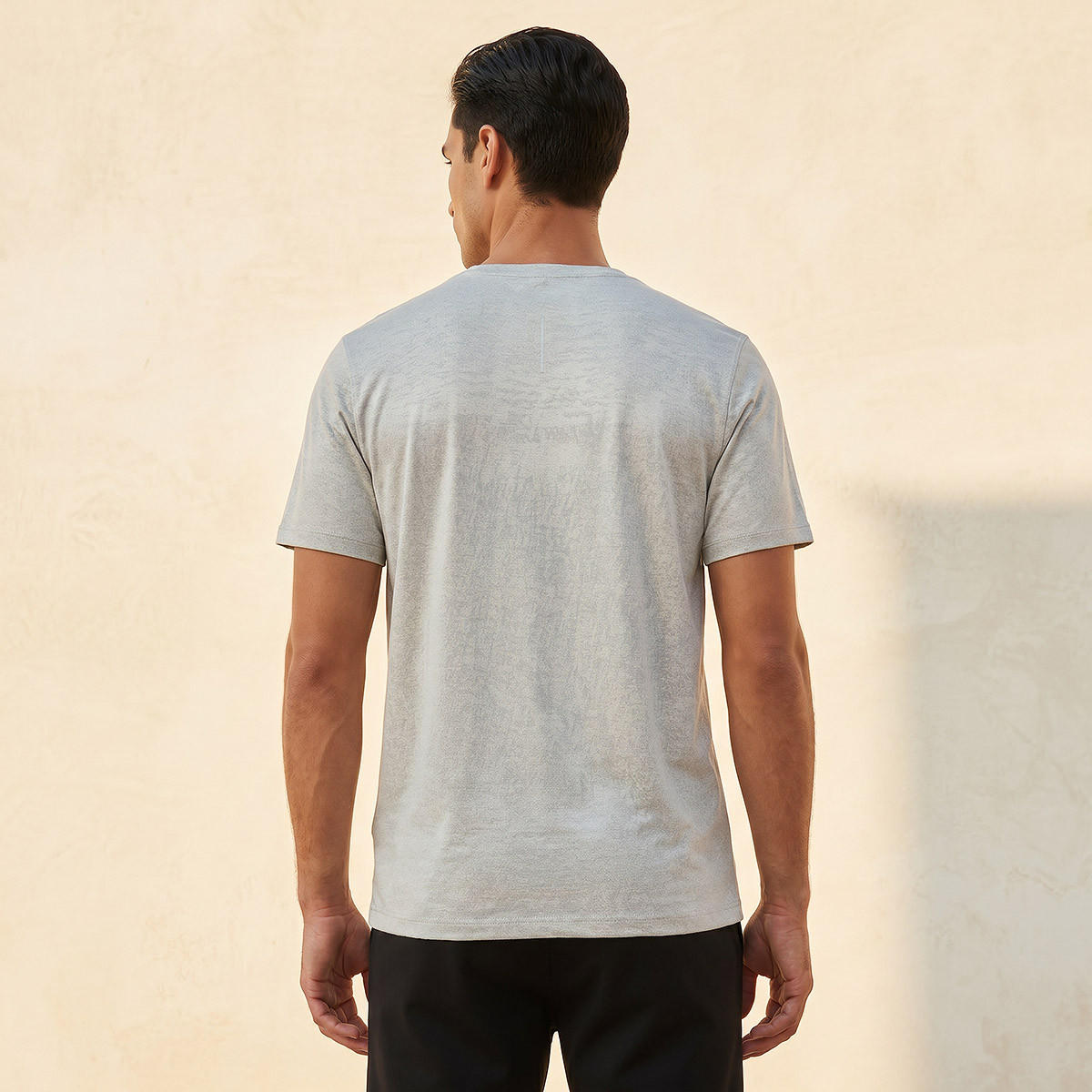 تيشيرت أداء مرن بـ4 اتجاهات للرجال-men-clothing-sportswearandactivewear-tshirtsandpolos-image-4