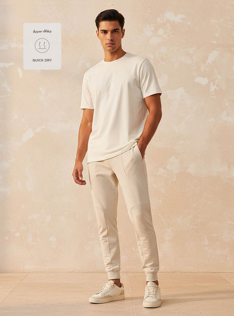 Men Embossed Detail 2 Way Stretch T-shirt-men-clothing-sportswearandactivewear-tshirtsandpolos-image-3