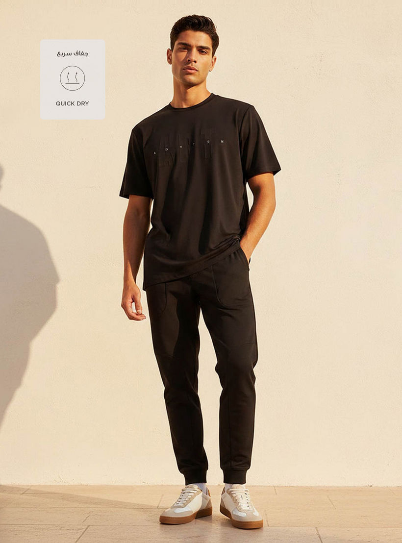 Men Embossed Detail 2 Way Stretch T-shirt-men-clothing-sportswearandactivewear-tshirtsandpolos-image-3