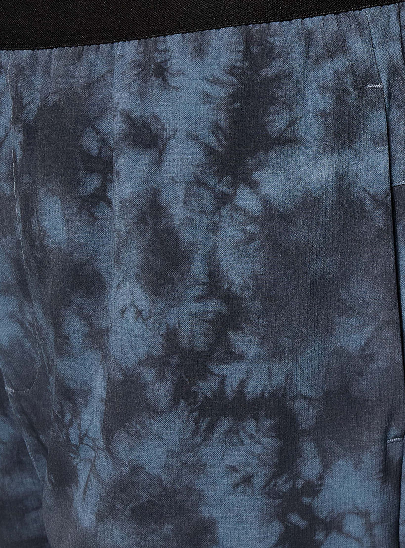 Men 2-Way Stretch Printed Shorts-men-clothing-bottoms-shorts-image-2