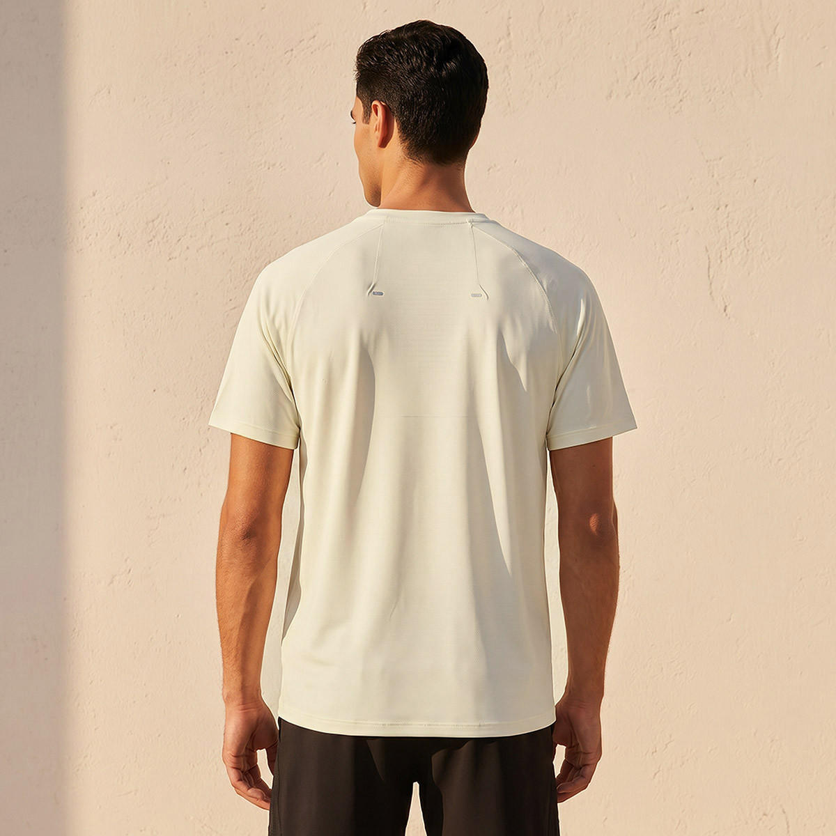 تيشيرت رياضي بأكمام مغايرة للرجال-men-clothing-sportswearandactivewear-tshirtsandpolos-image-4