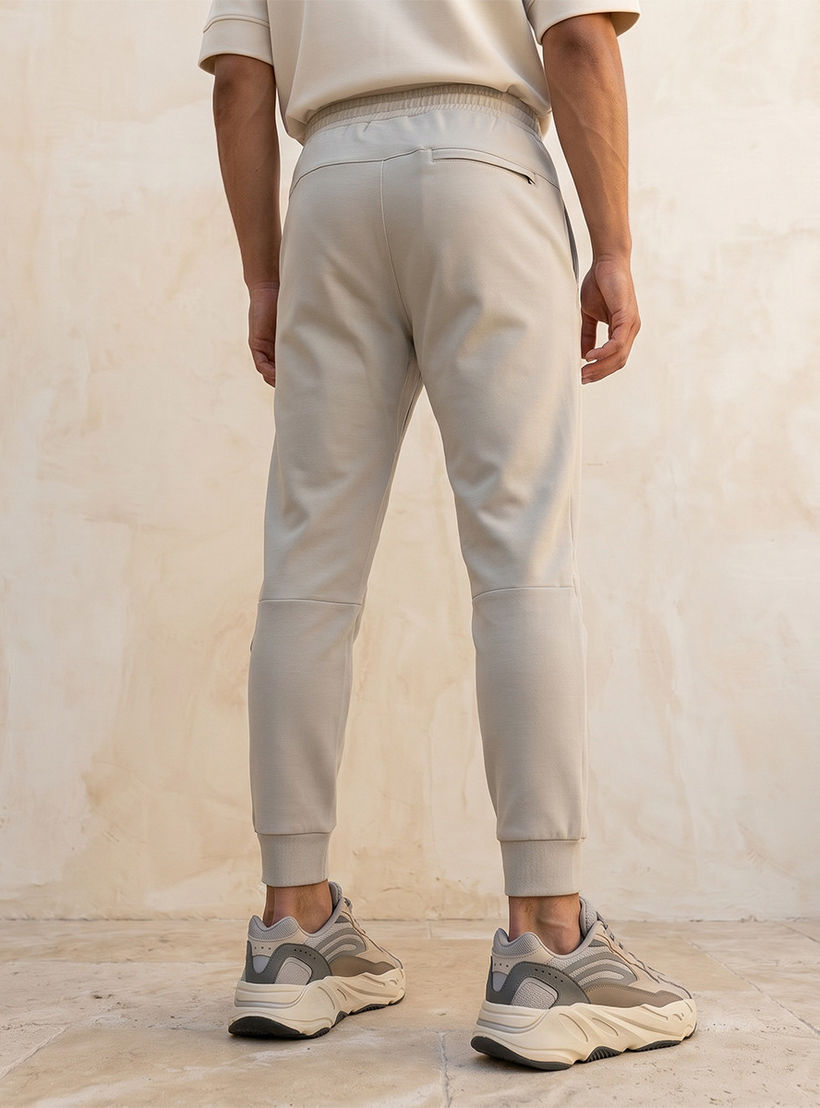 Men Drawstring Waist Joggers-men-clothing-sportswearandactivewear-bottoms-joggers-image-4