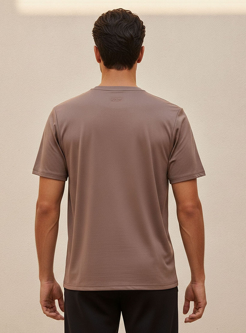 تيشيرت ناعم الملمس بقصة عادية-men-clothing-sportswearandactivewear-tshirtsandpolos-image-4