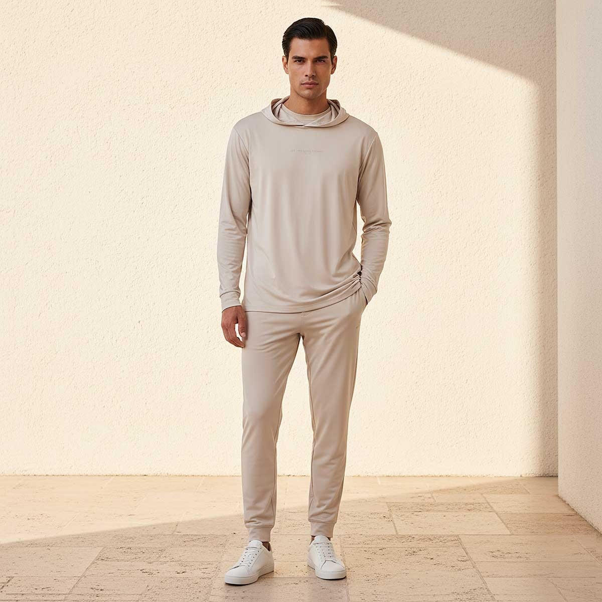 هودي رياضي ناعم بأكمام طويلة وطبعة عصرية-men-winterwear-hoodiesandsweatshirts-image-3