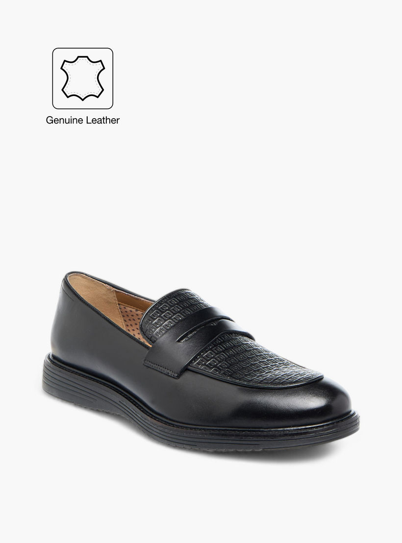 حذاء لوفر جلد سهل الارتداء بارز الملمس بتفاصيل مفرغة للرجال من دوتشيني-men-shoes-formalshoes-image-2