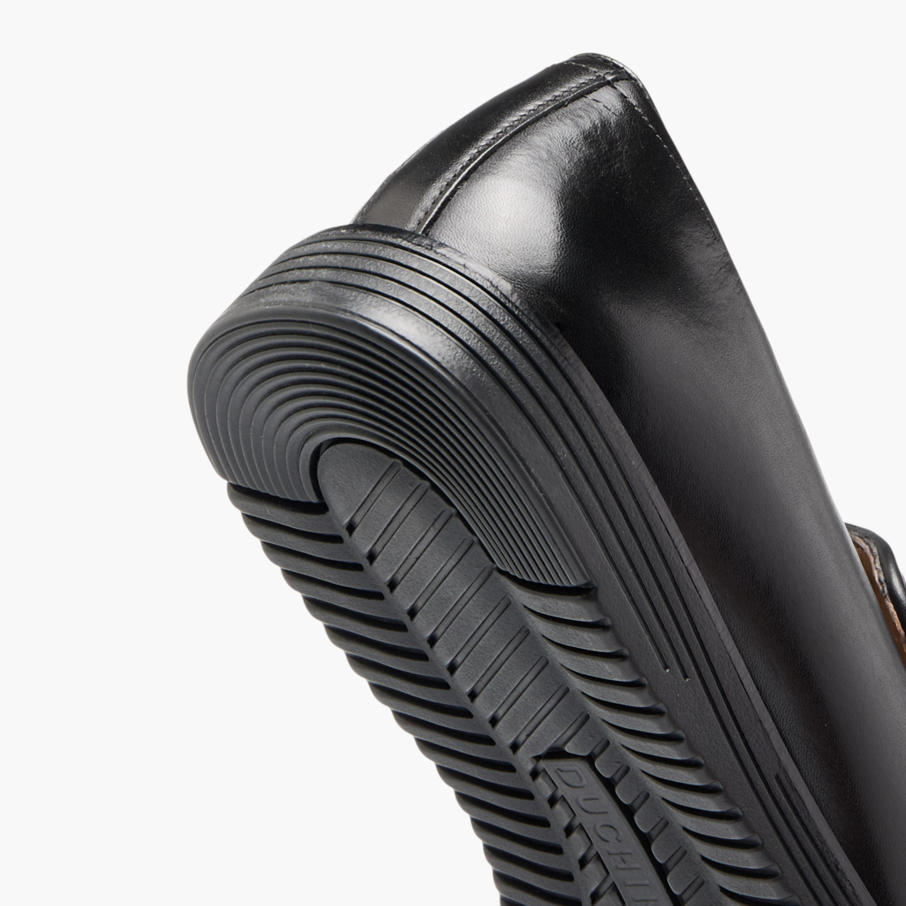 حذاء لوفر جلد سهل الارتداء بارز الملمس بتفاصيل مفرغة للرجال من دوتشيني-men-shoes-formalshoes-image-5