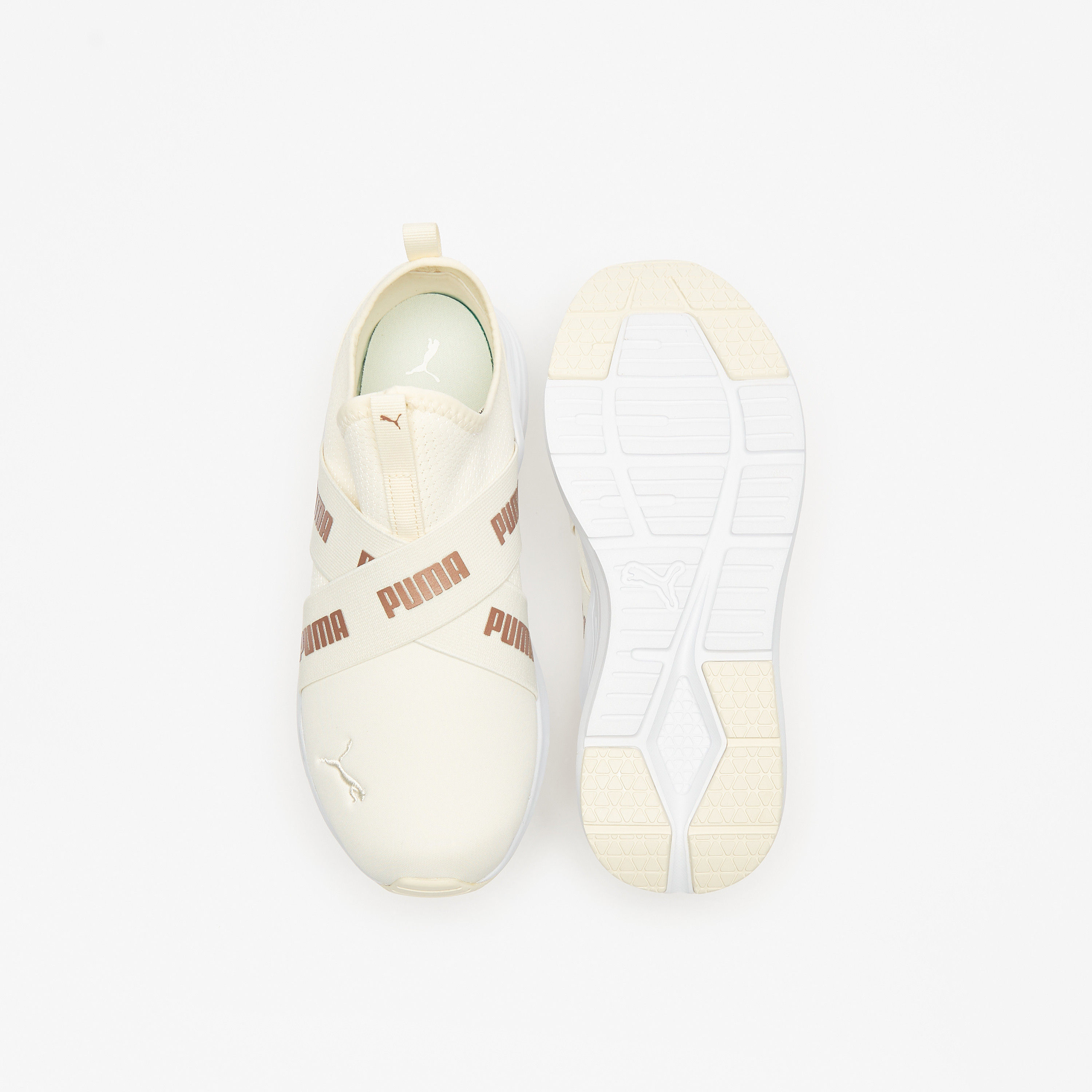 حذاء جري سهل الارتداء بأشرطة متقاطعة للنساء من بوما-women-shoes-sneakers-image-4