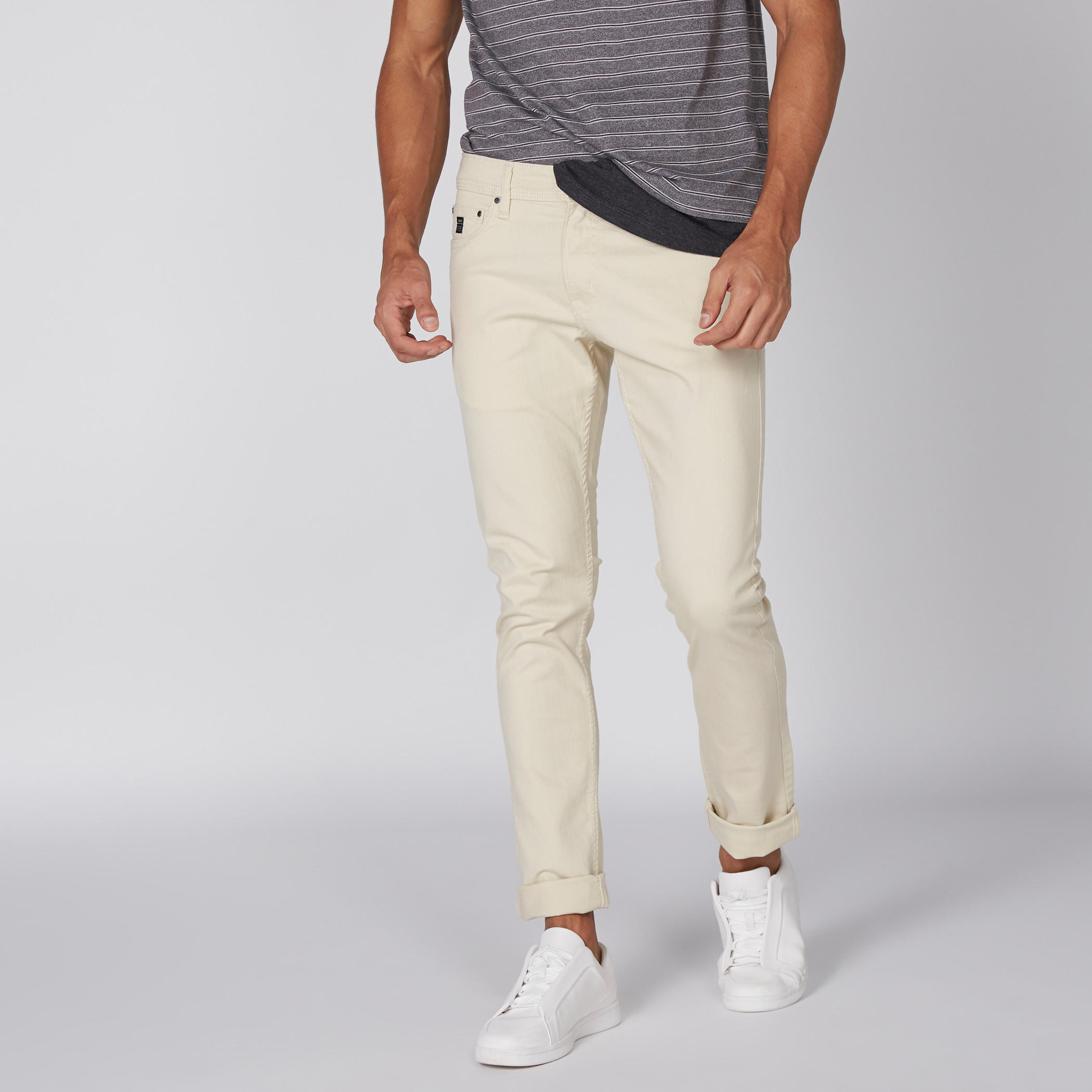 بنطال جينز طويل بجيوب-men-clothing-bottoms-jeans-image-1