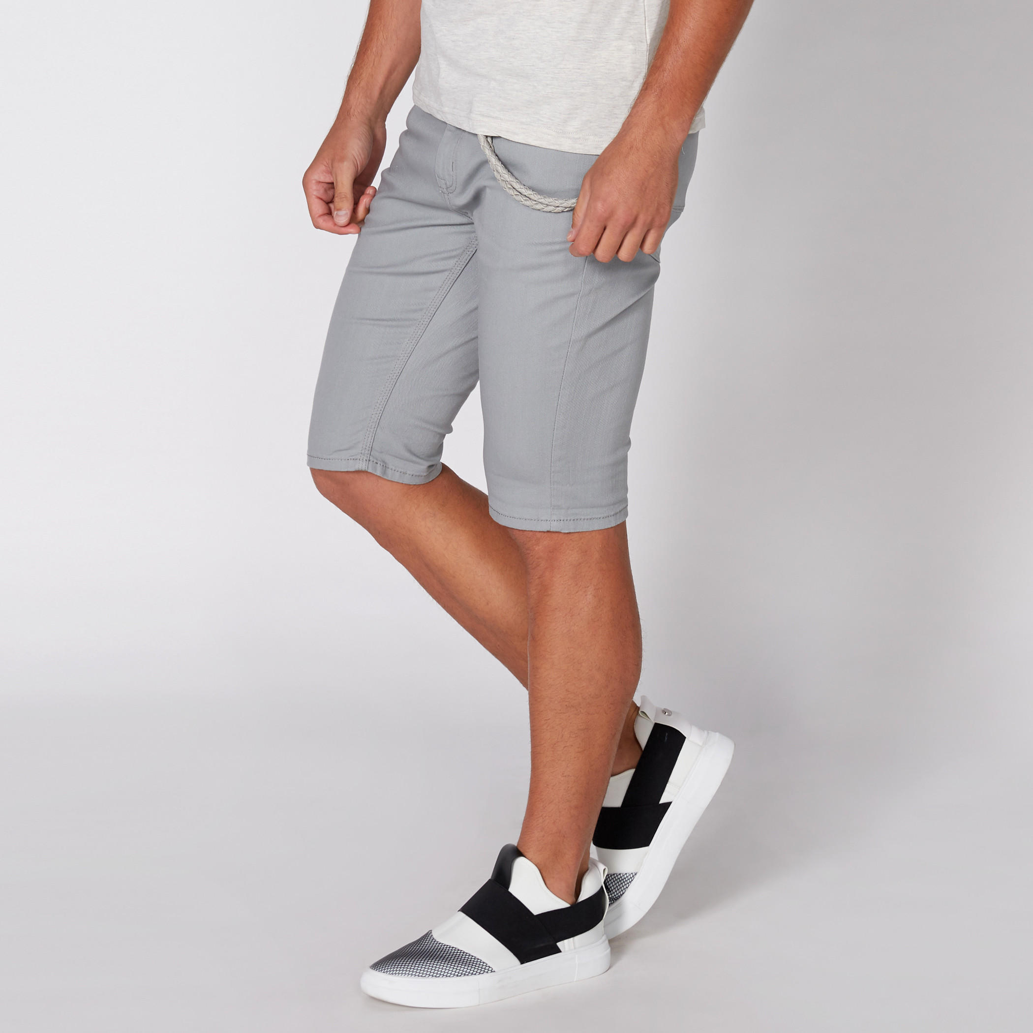 شورت من الدينم بزر إغلاق وجيوب-men-clothing-bottoms-shorts-image-3