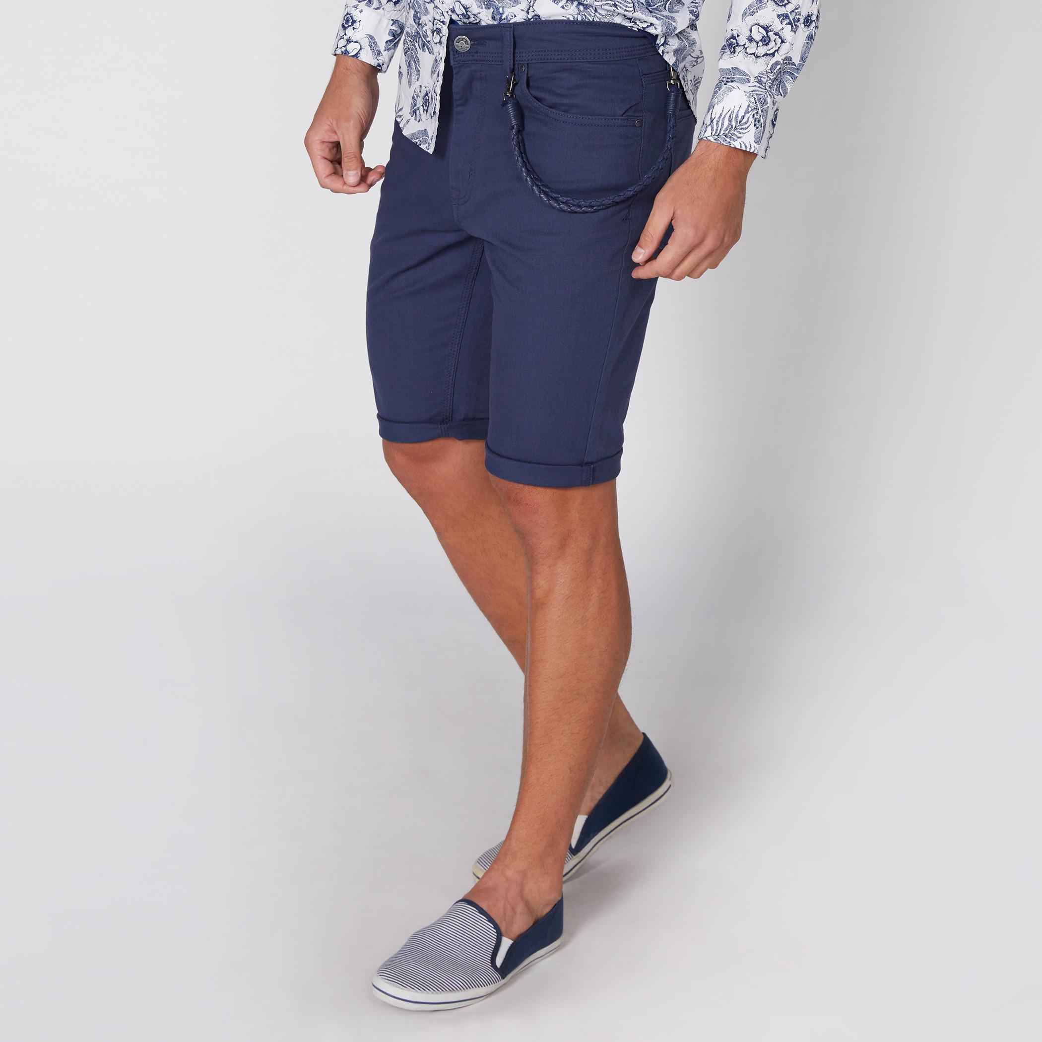 شورت من الدينم بزر إغلاق وجيوب-men-clothing-bottoms-shorts-image-1