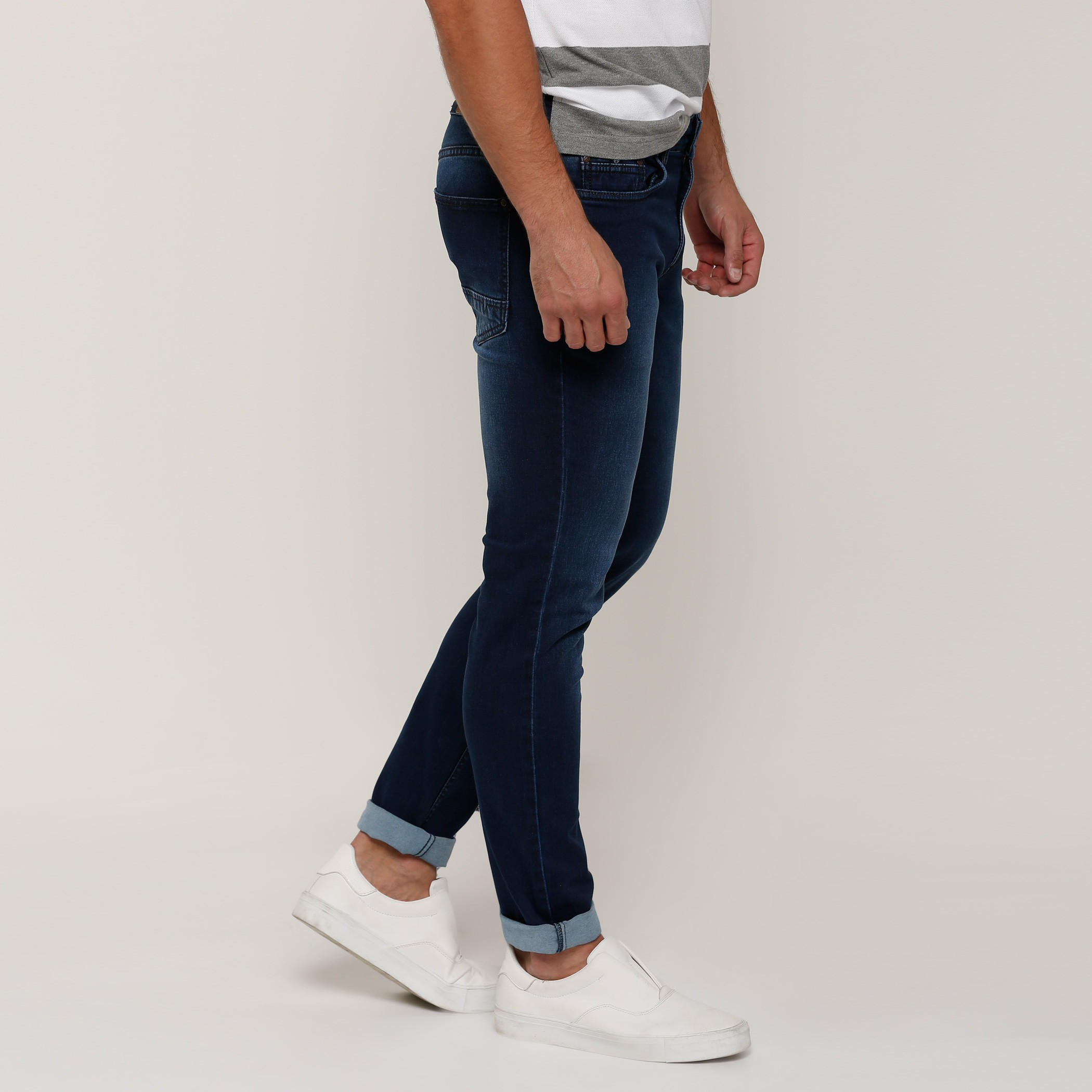 بنطال جينز طويل بجيوب وزر إغلاق-men-clothing-bottoms-jeans-image-3
