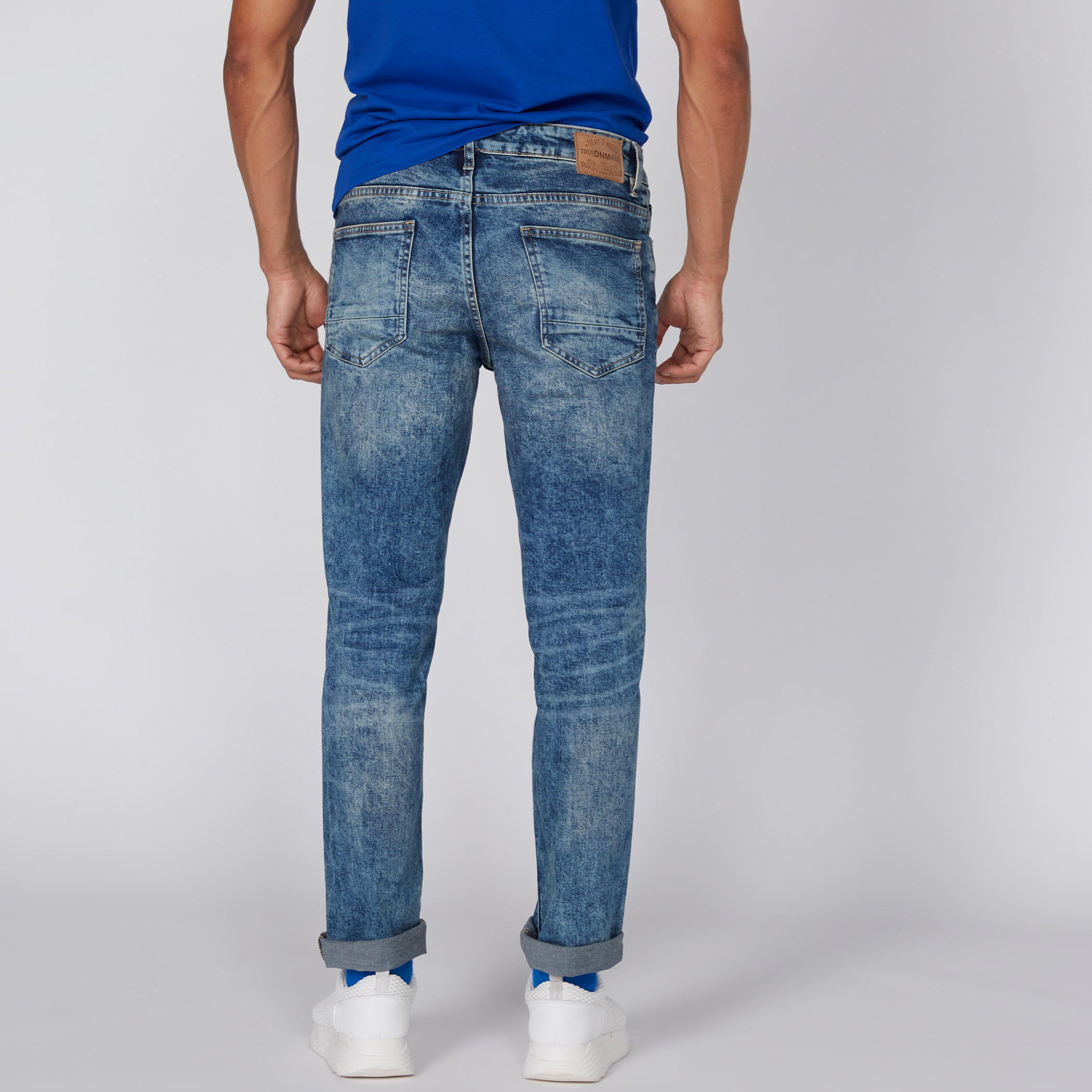 بنطال جينز طويل بأزرار وجيوب-men-clothing-bottoms-jeans-image-5