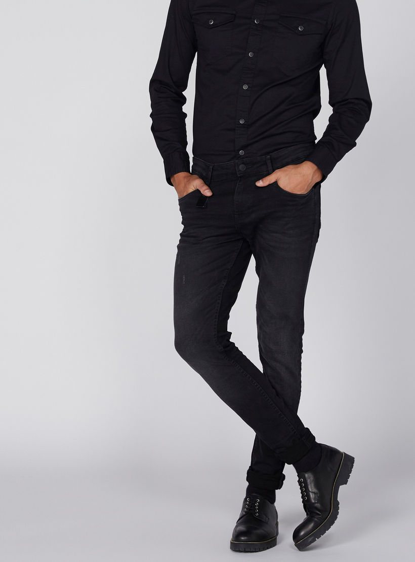 بنطال جينز طويل بقصّة ضيّقة-men-clothing-bottoms-jeans-image-1