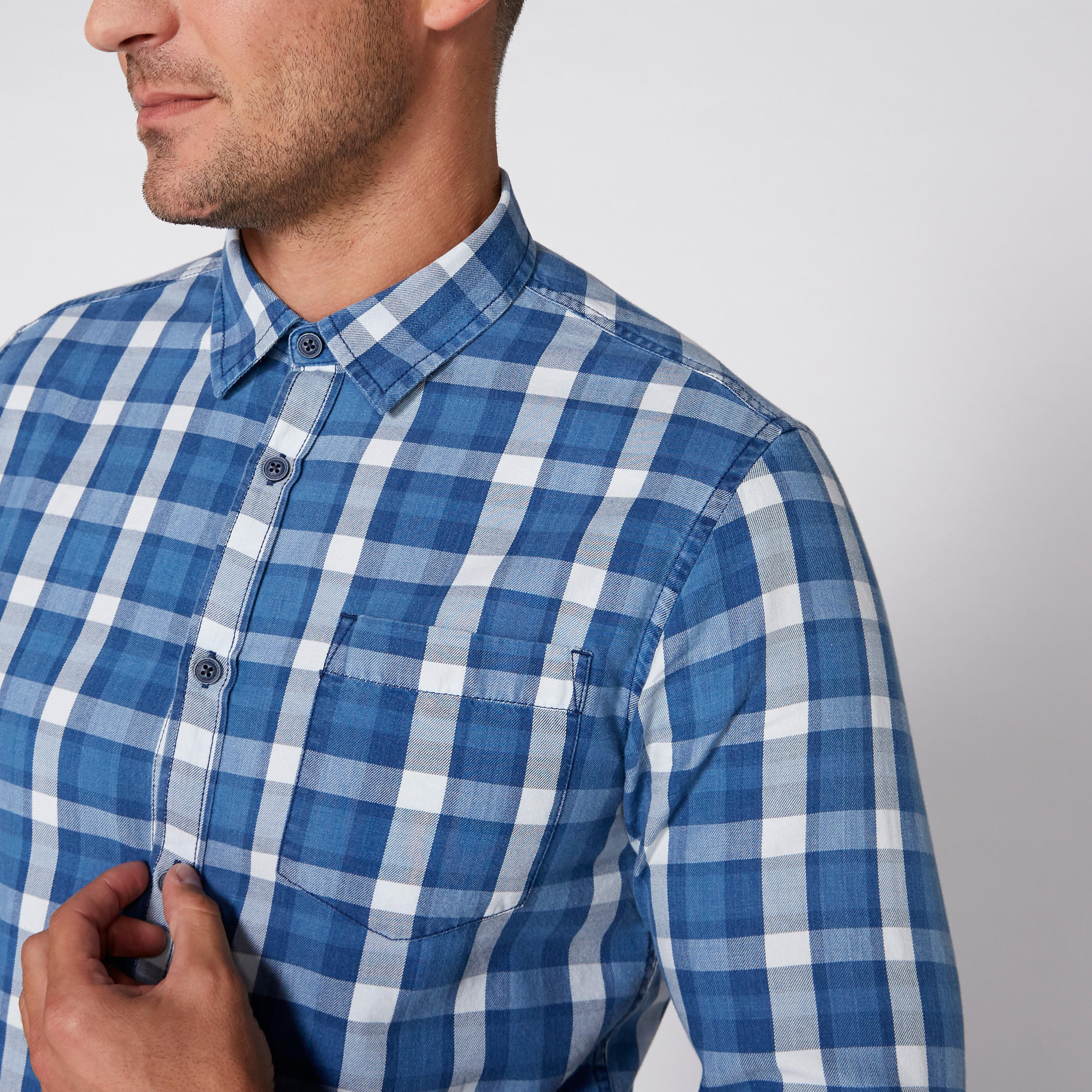 قميص كاروهات بأكمام طويلة وأزرار-men-clothing-shirts-image-3