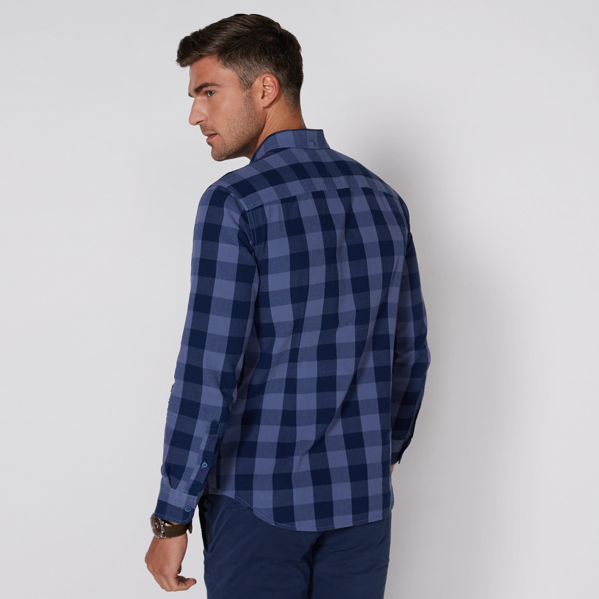 قميص كاروهات بأكمام طويلة وأزرار-men-clothing-shirts-image-1