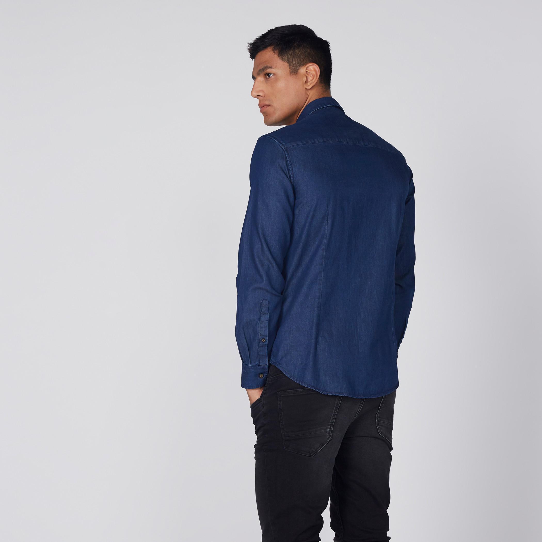 قميص مطرّز من الدينم بأكمام طويلة-men-clothing-shirts-image-3