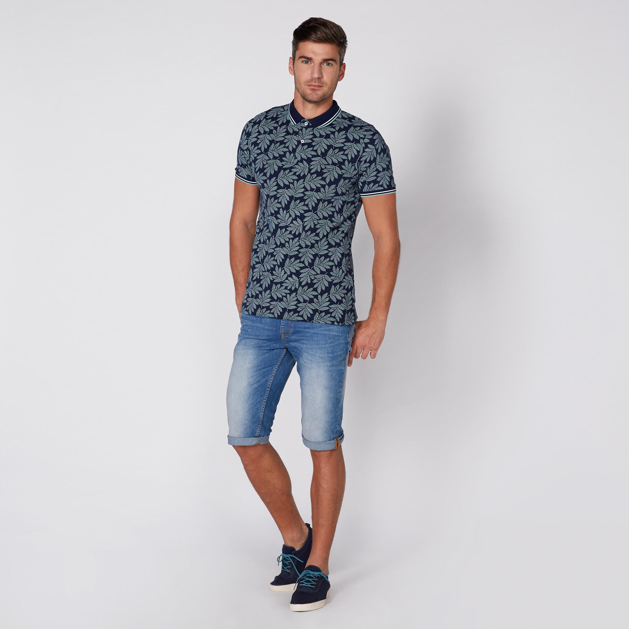 شورت دينم بخصر مطّاطي وجيوب-men-clothing-bottoms-shorts-image-1