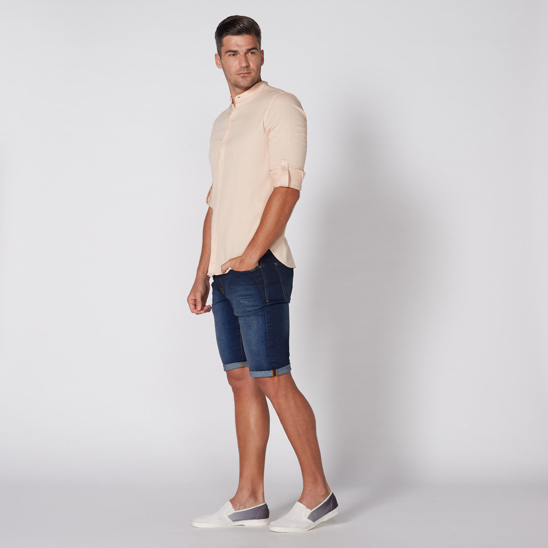 شورت من الدينم بزر إغلاق وجيوب-men-clothing-bottoms-shorts-image-1