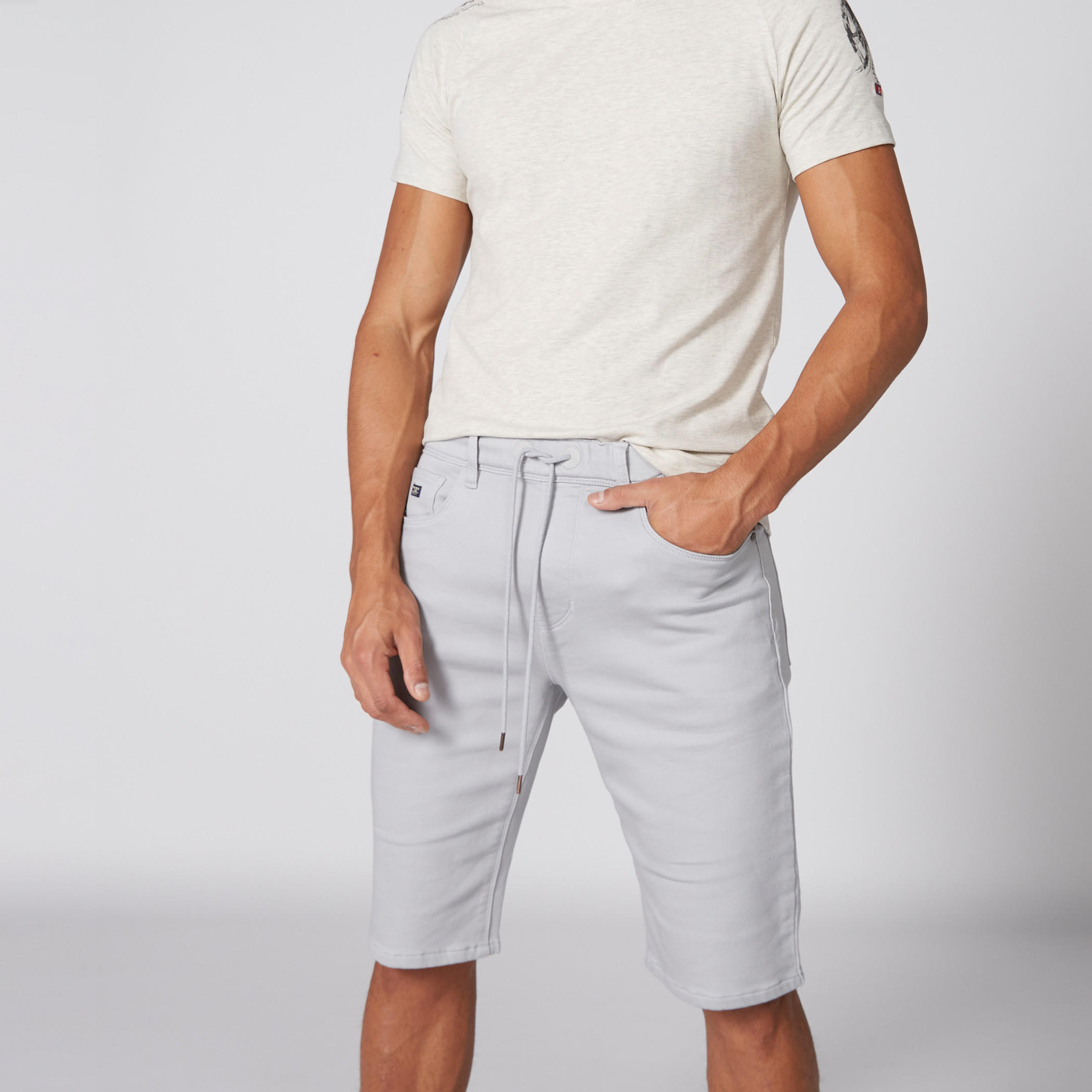 بنطال 3/4 برباط وجيوب-men-clothing-bottoms-shorts-image-3