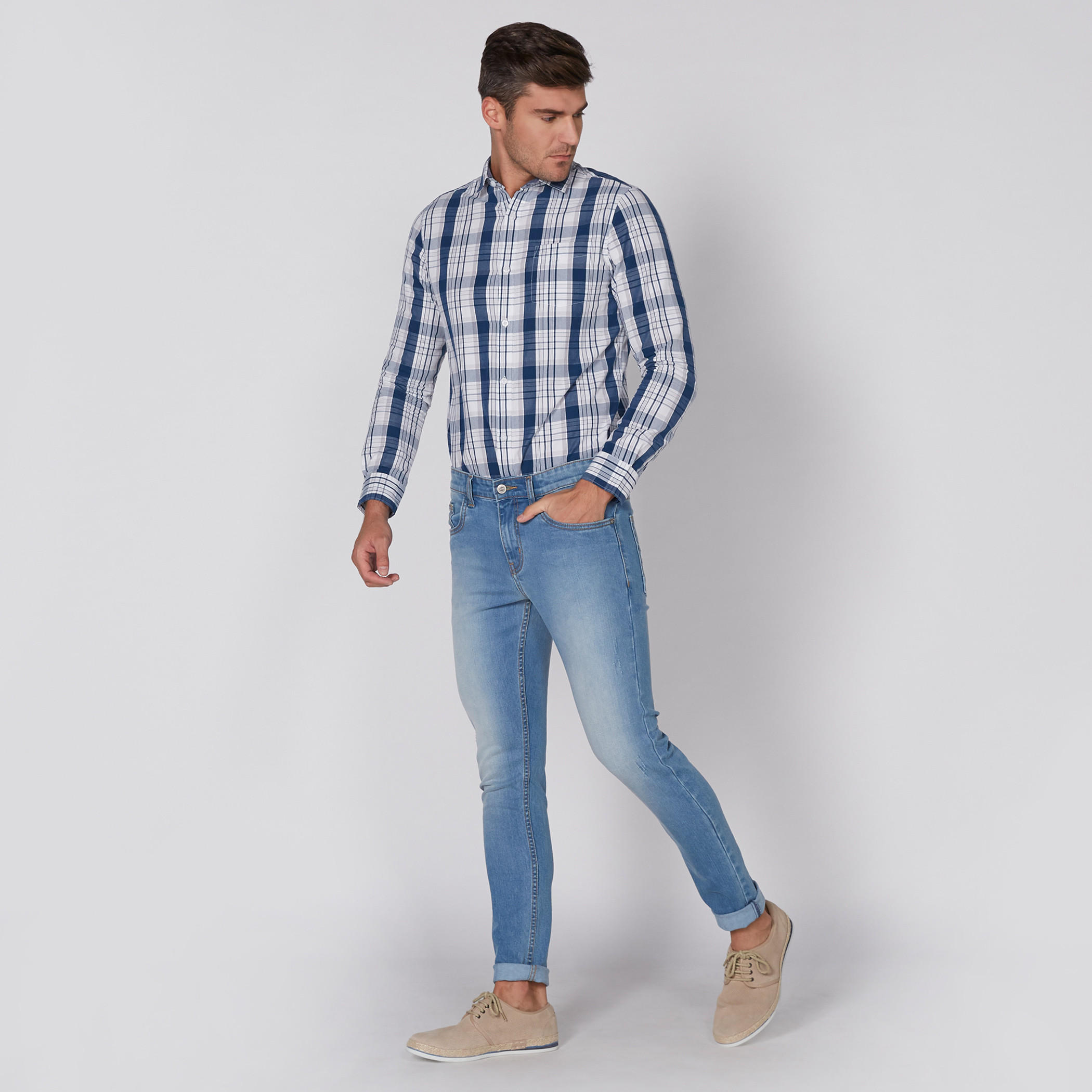 Full Length Jeans with Button Closure and Pocket Detail-men-clothing-bottoms-jeans-image-2
