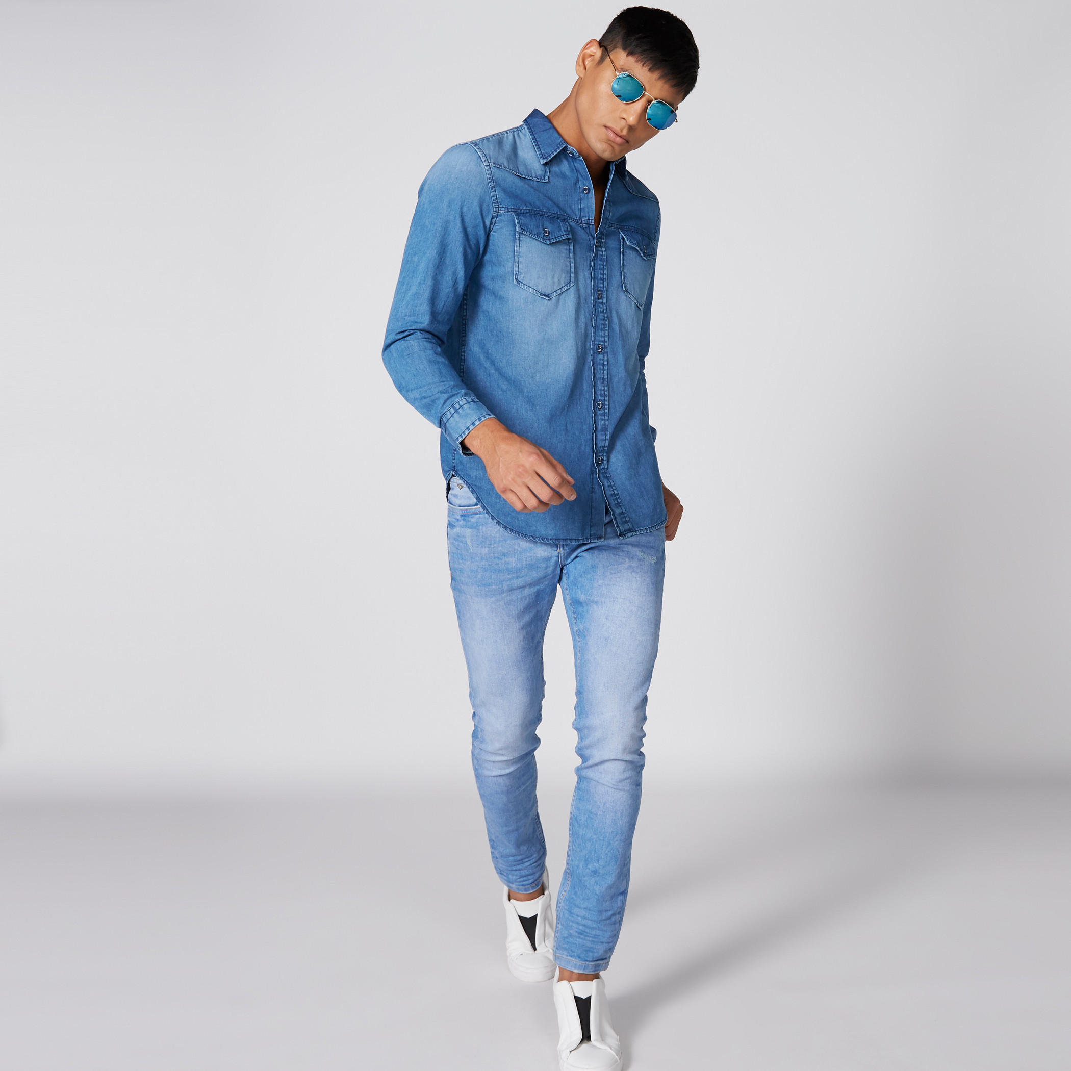 بنطال جينز طويل بزر إغلاق وجيوب-men-clothing-bottoms-jeans-image-1