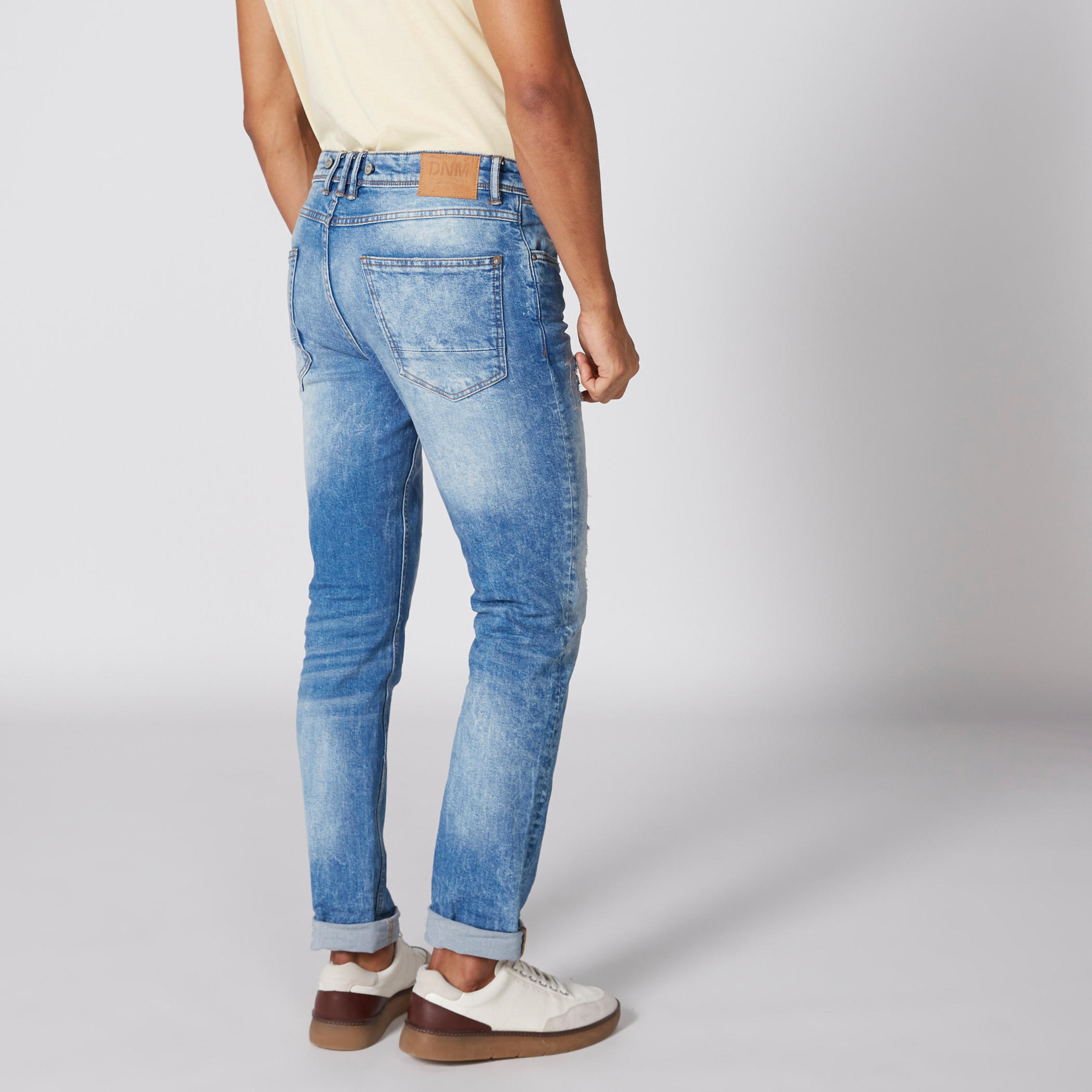 بنطال جينز طويل بتصميم ممزق وزر إغلاق وجيوب-men-clothing-bottoms-jeans-image-2