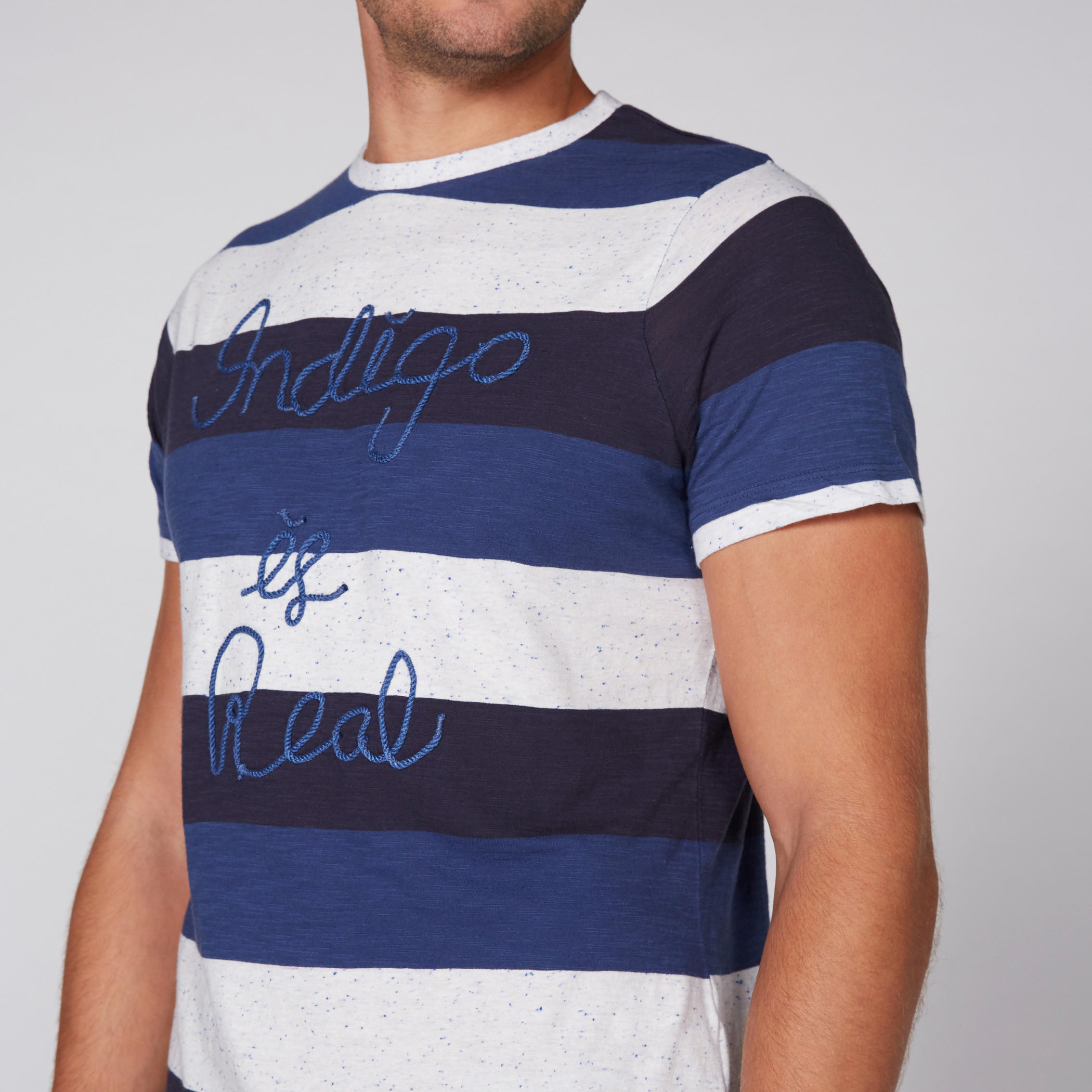 تيشيرت مقلّم بياقة مستديرة وأكمام قصيرة-men-clothing-tshirtsandpolos-tshirts-image-3