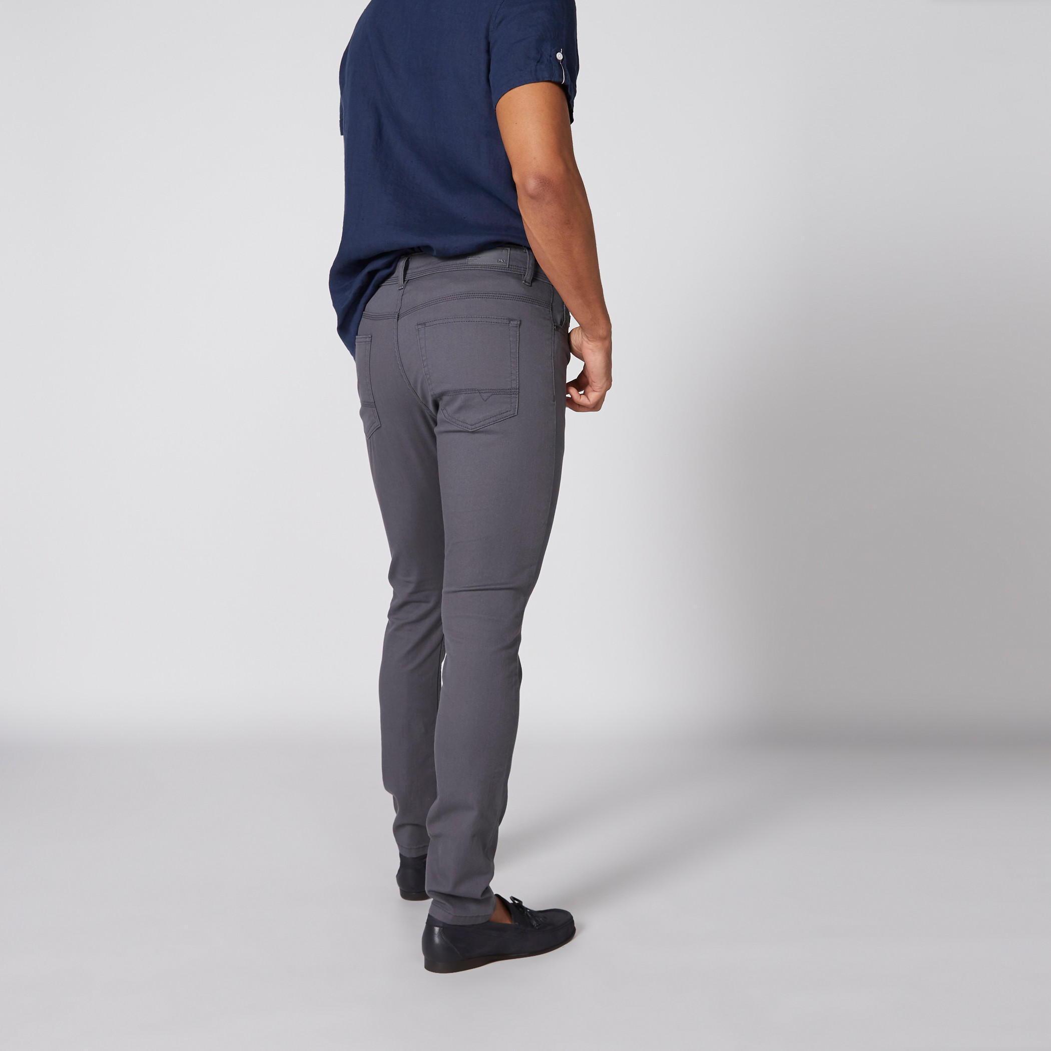 بنطال طويل بجيوب-men-clothing-bottoms-jeans-image-2