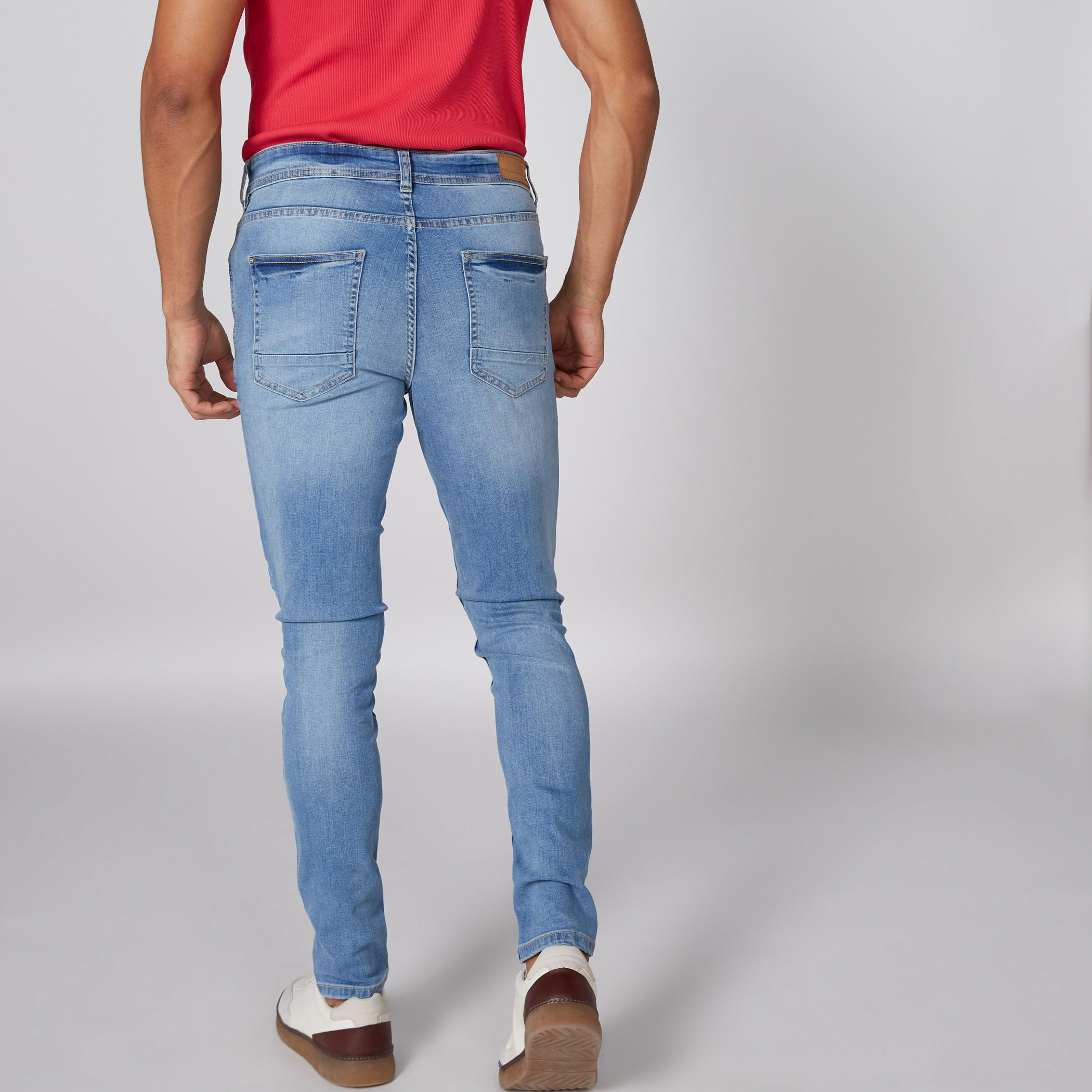بنطال جينز طويل بزر إغلاق وجيوب-men-clothing-bottoms-jeans-image-2