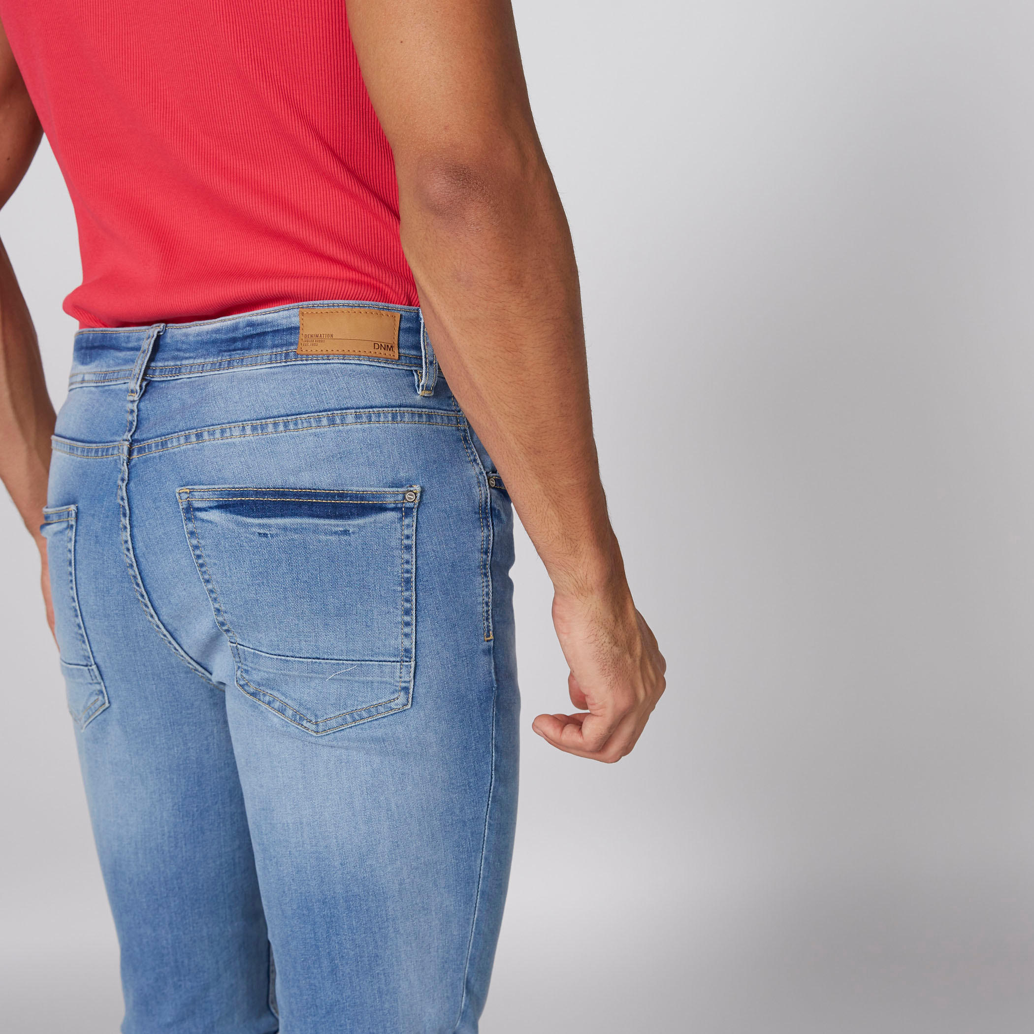بنطال جينز طويل بزر إغلاق وجيوب-men-clothing-bottoms-jeans-image-3