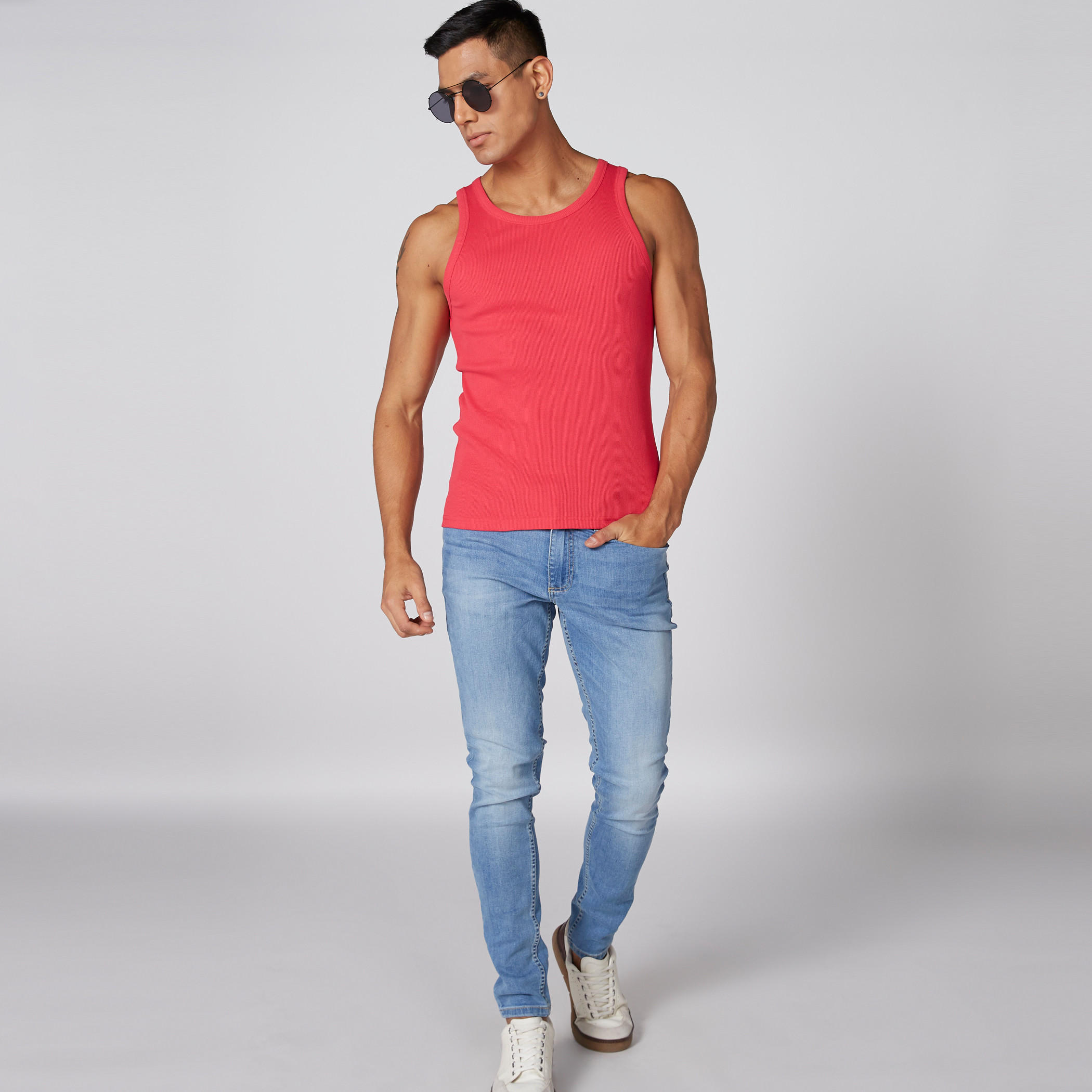 بنطال جينز طويل بزر إغلاق وجيوب-men-clothing-bottoms-jeans-image-4