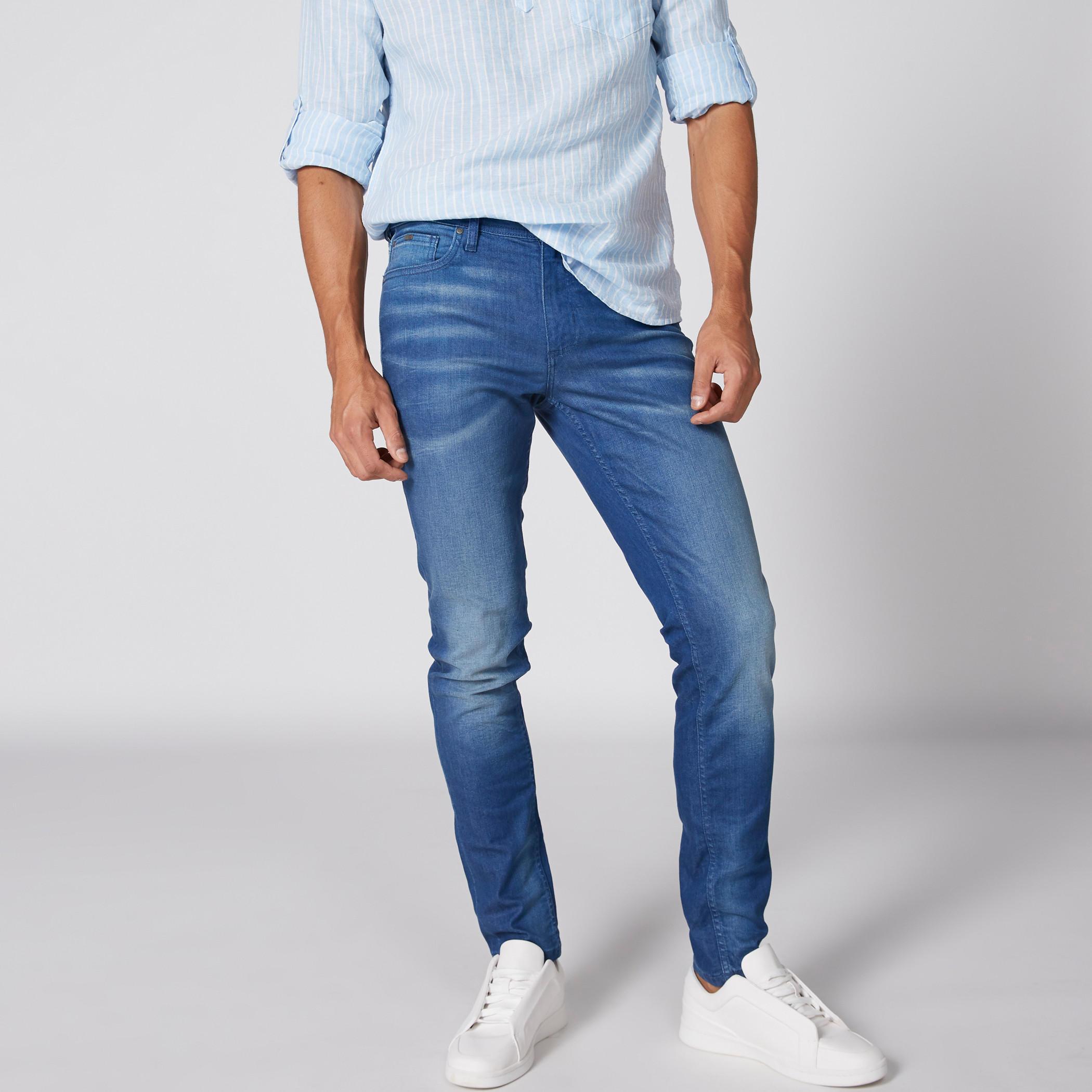 بنطال جينز طويل بجيوب-men-clothing-bottoms-jeans-image-1