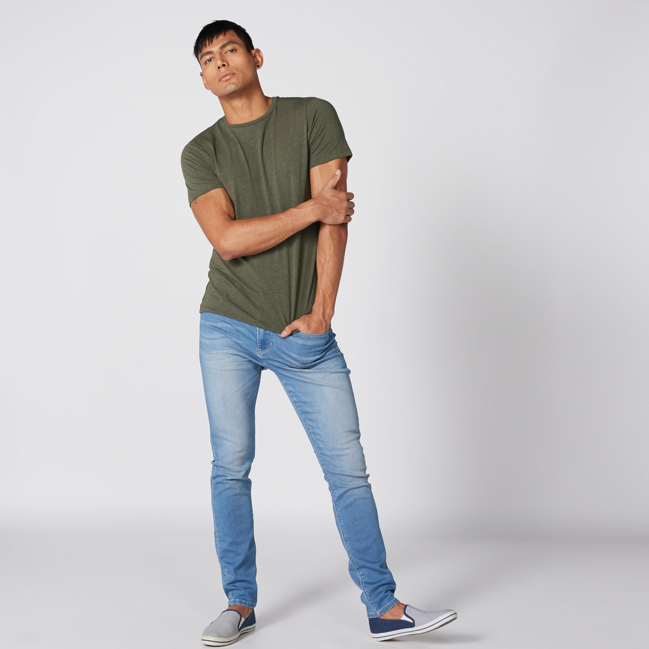 بنطال جينز طويل بزر إغلاق وجيوب-men-clothing-bottoms-jeans-image-2