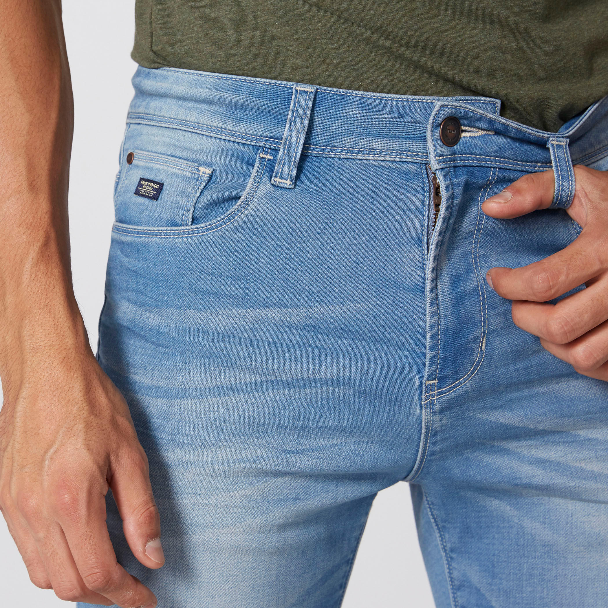 بنطال جينز طويل بزر إغلاق وجيوب-men-clothing-bottoms-jeans-image-3