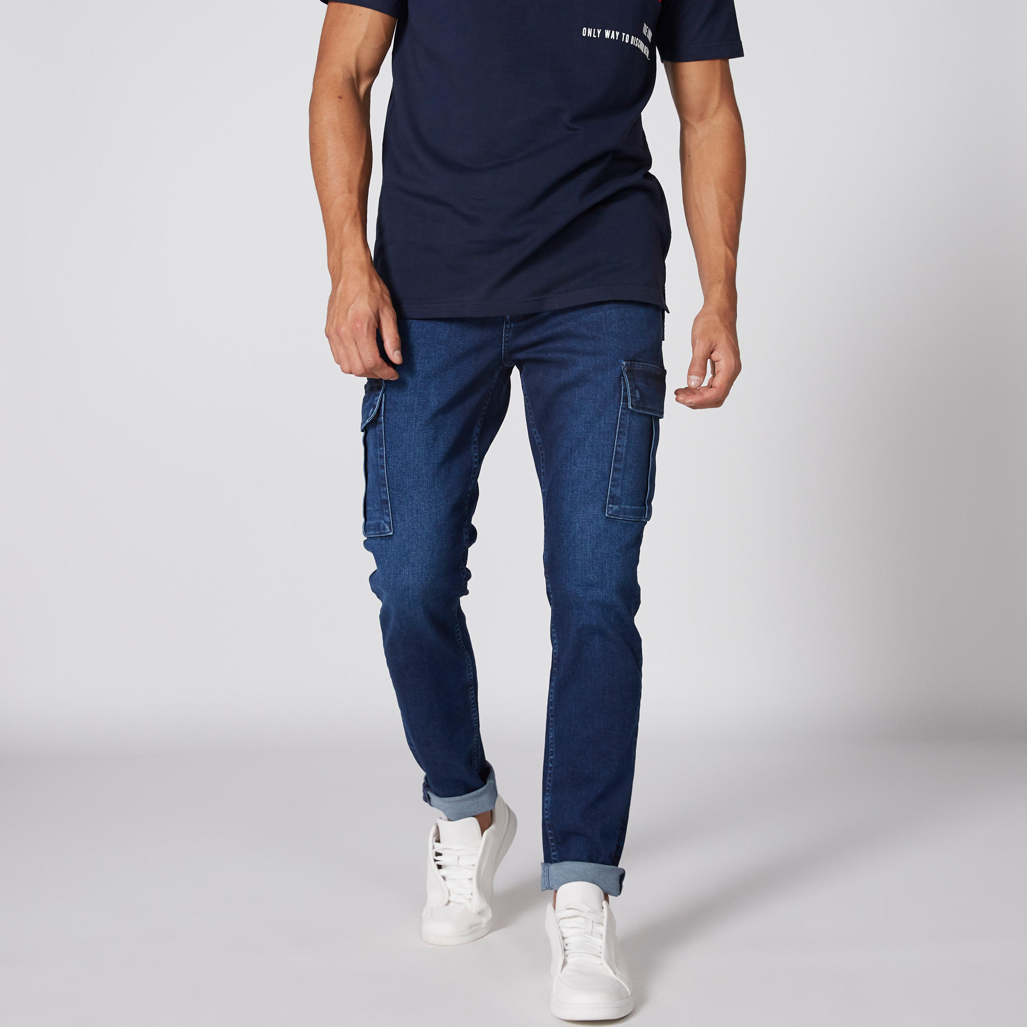 بنطال جينز طويل بجيوب-men-clothing-bottoms-jeans-image-2
