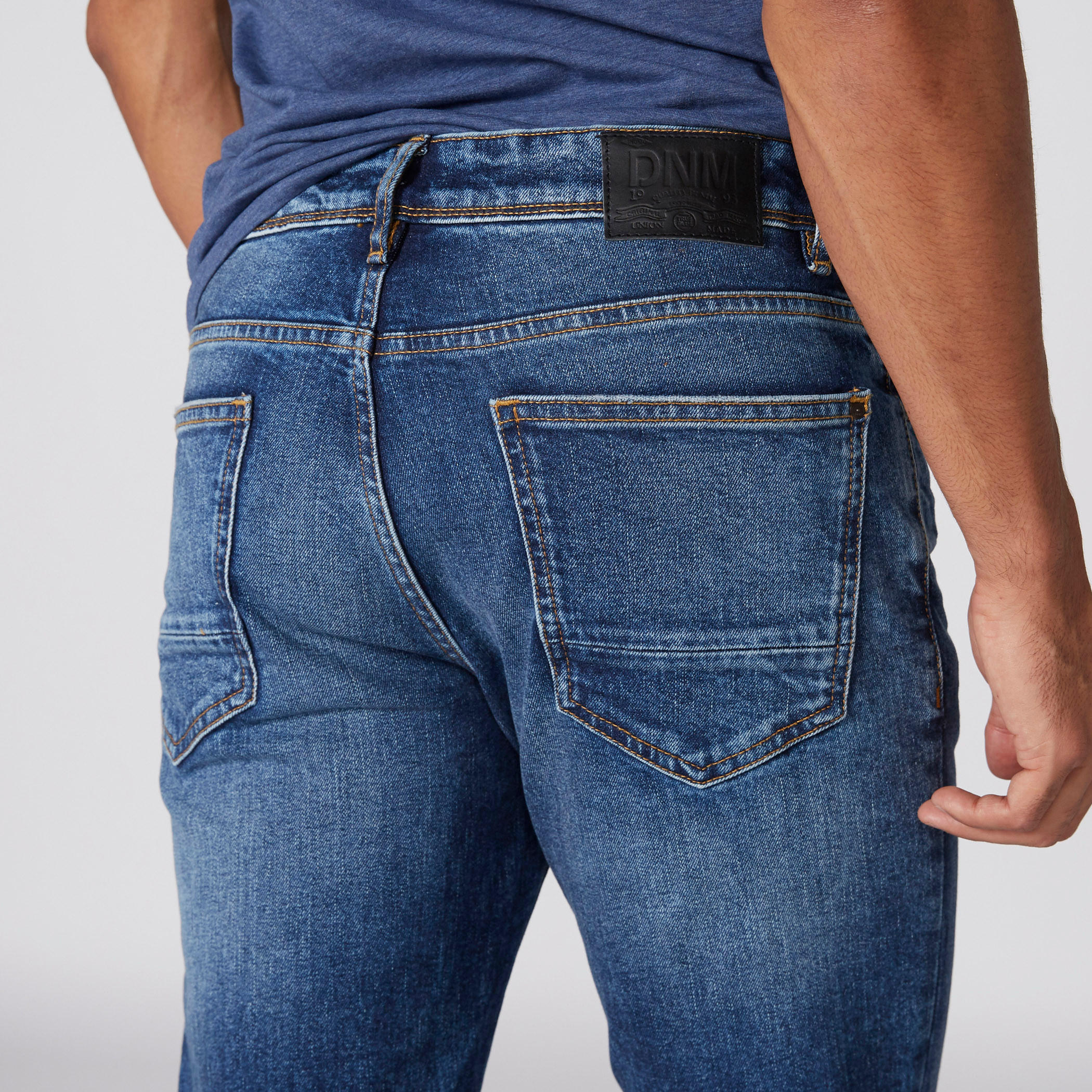 بنطال جينز طويل بزر وجيوب-men-clothing-bottoms-jeans-image-4