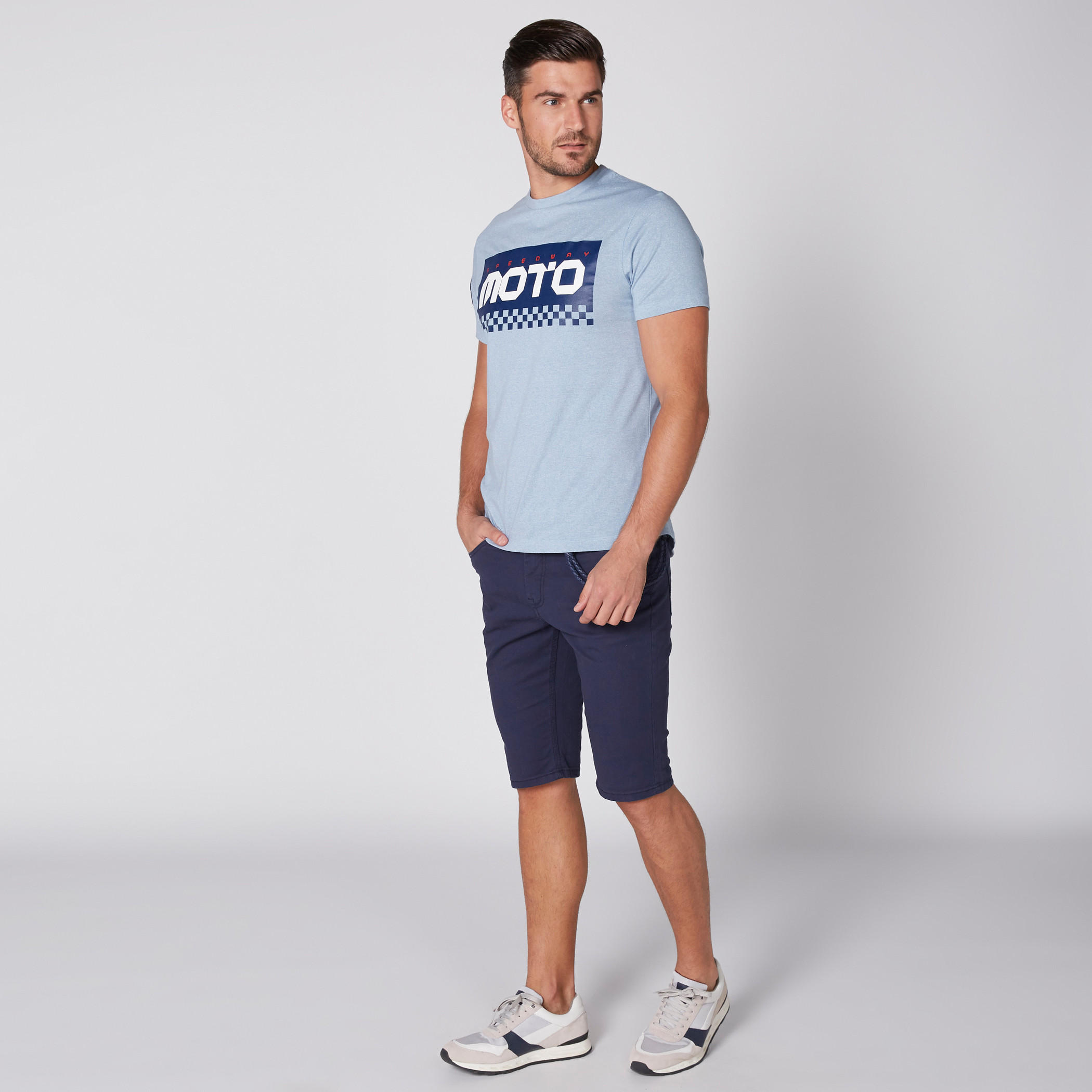 تيشيرت بياقة مستديرة وأكمام قصيرة وطبعات-men-clothing-tshirtsandpolos-tshirts-image-3