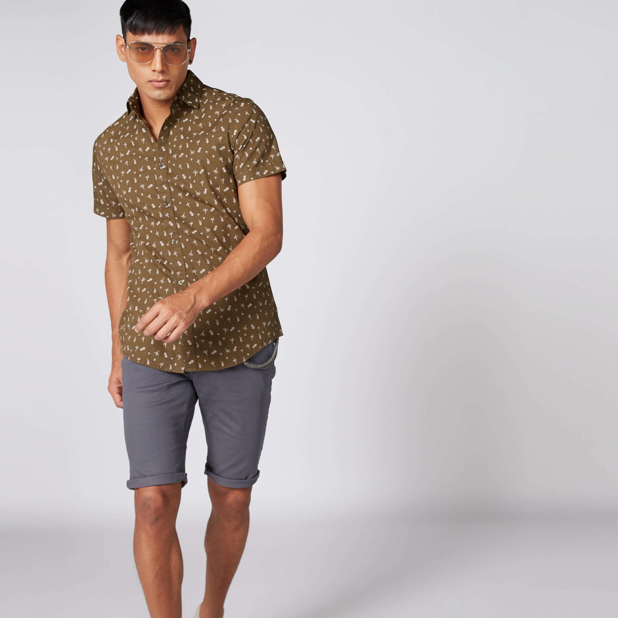 شورت من الدينم بزر إغلاق وجيوب-men-clothing-bottoms-shorts-image-3