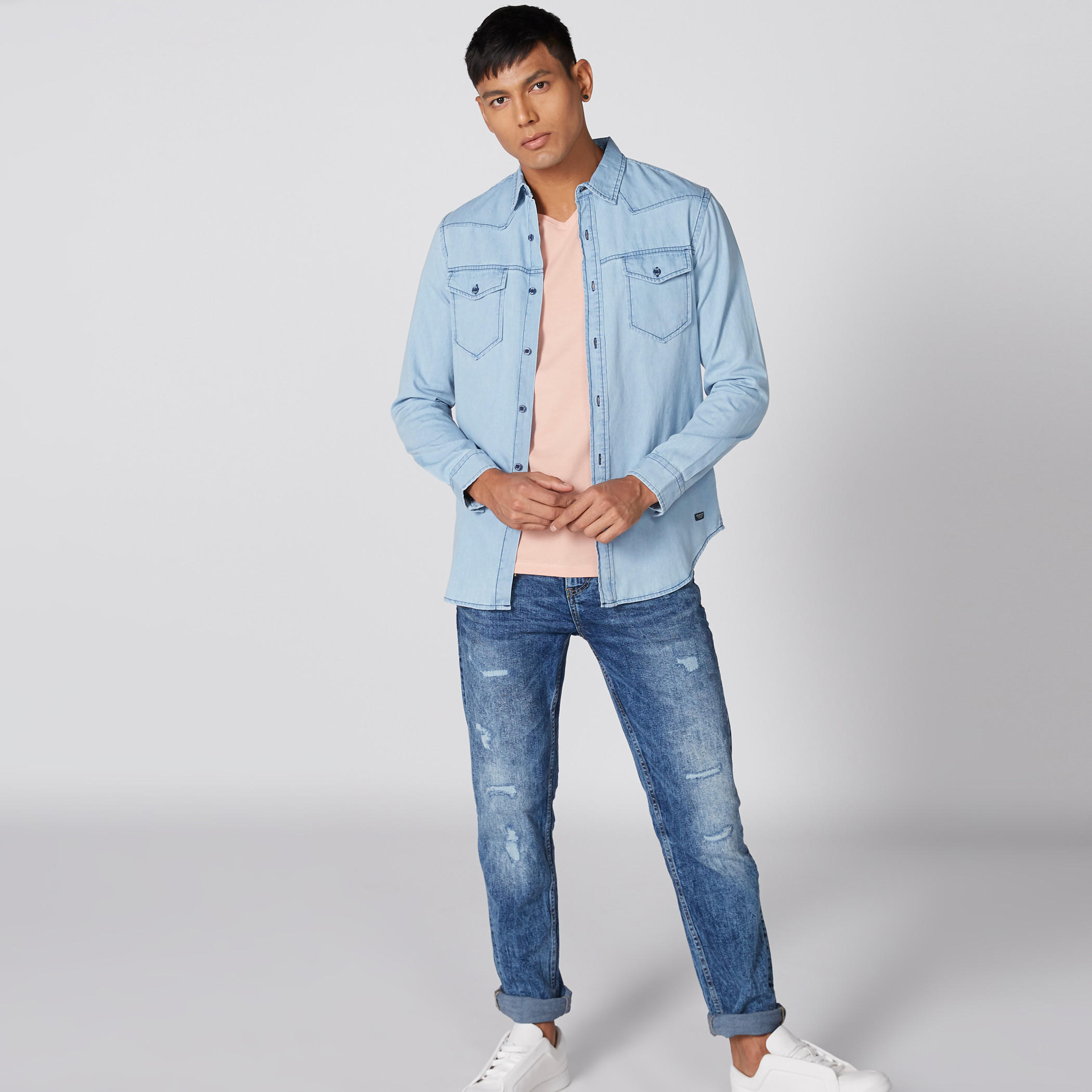 قميص من الدينم بأكمام طويلة وأزرار-men-clothing-shirts-image-1