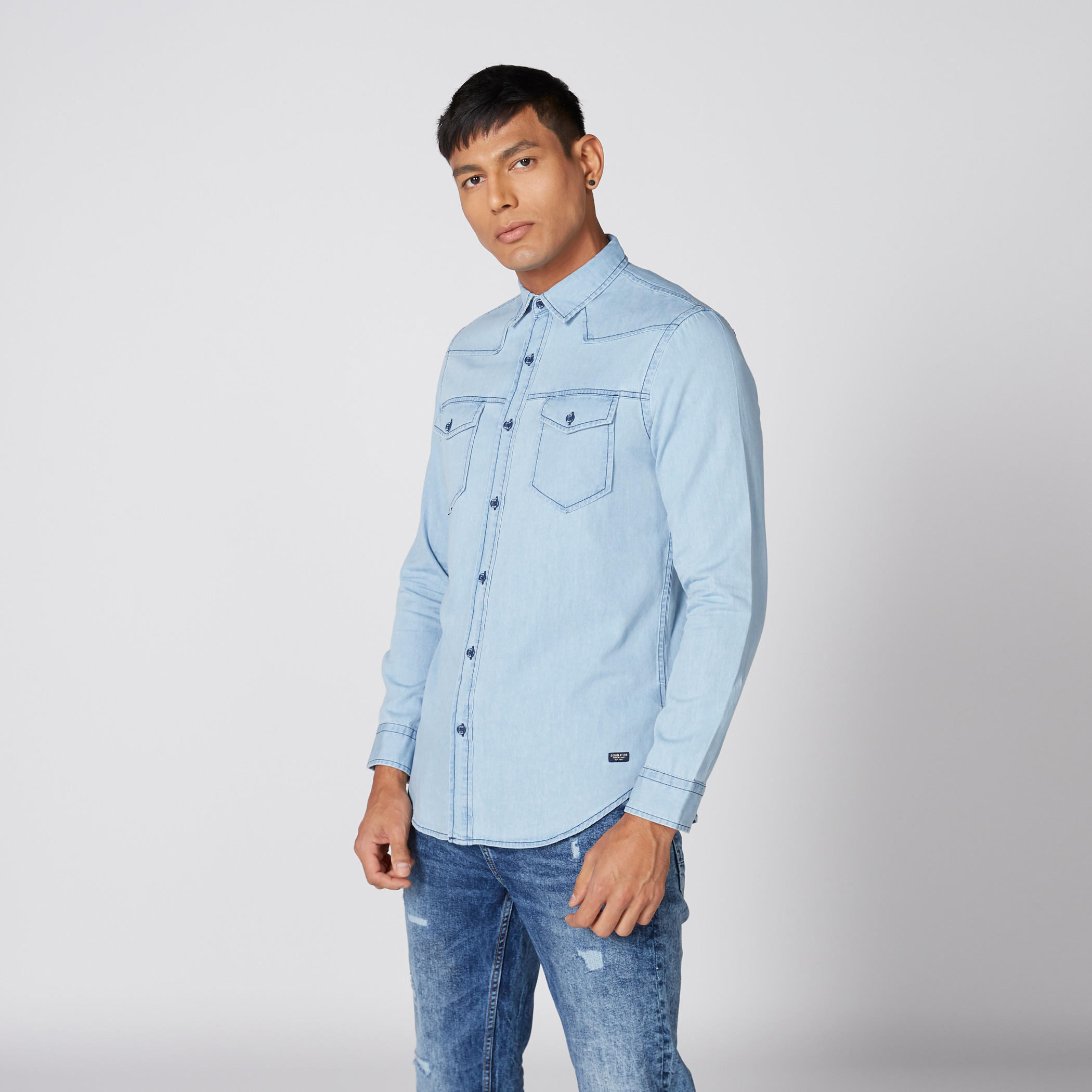 قميص من الدينم بأكمام طويلة وأزرار-men-clothing-shirts-image-3