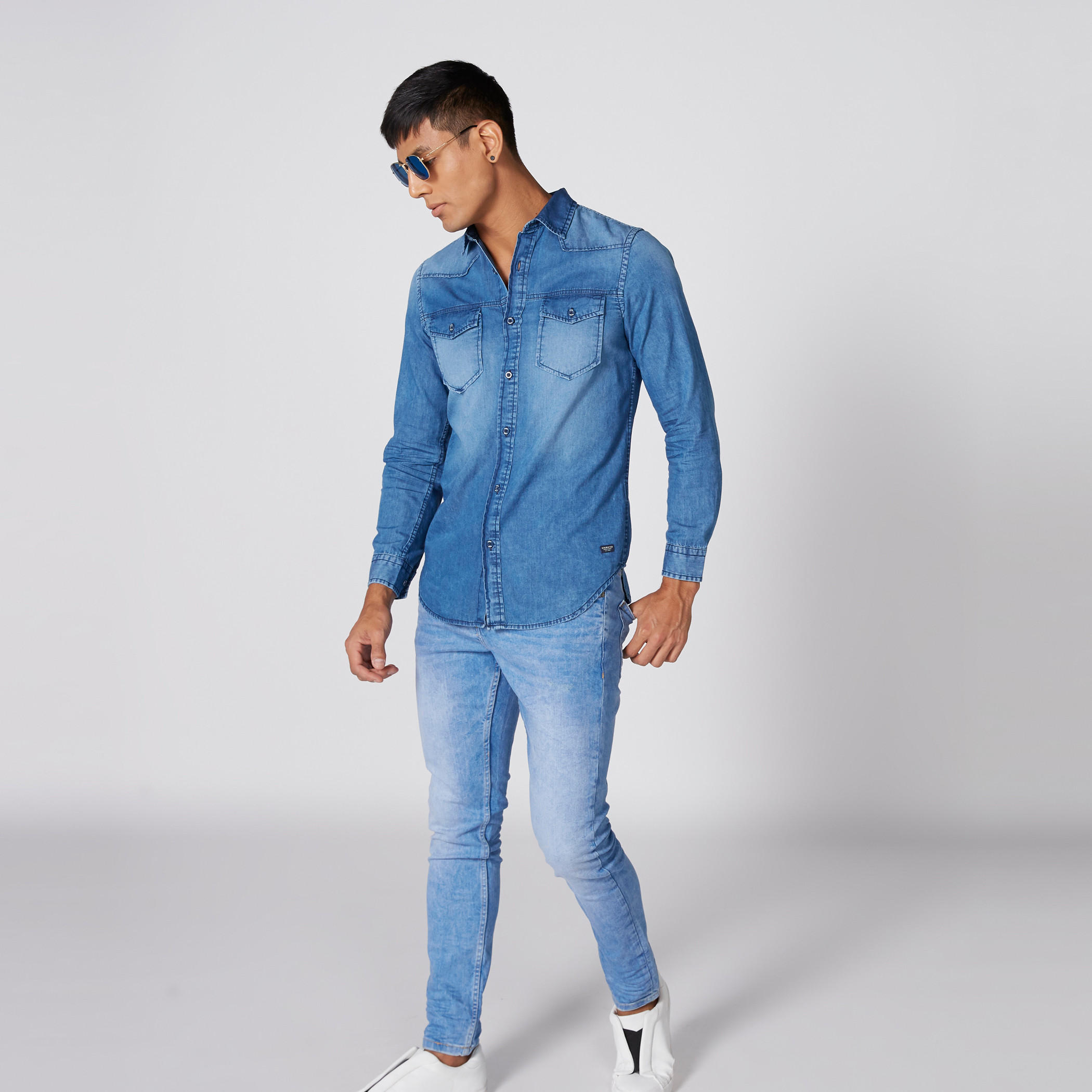 قميص دينم بأكمام طويلة وأزرار-men-clothing-shirts-image-1