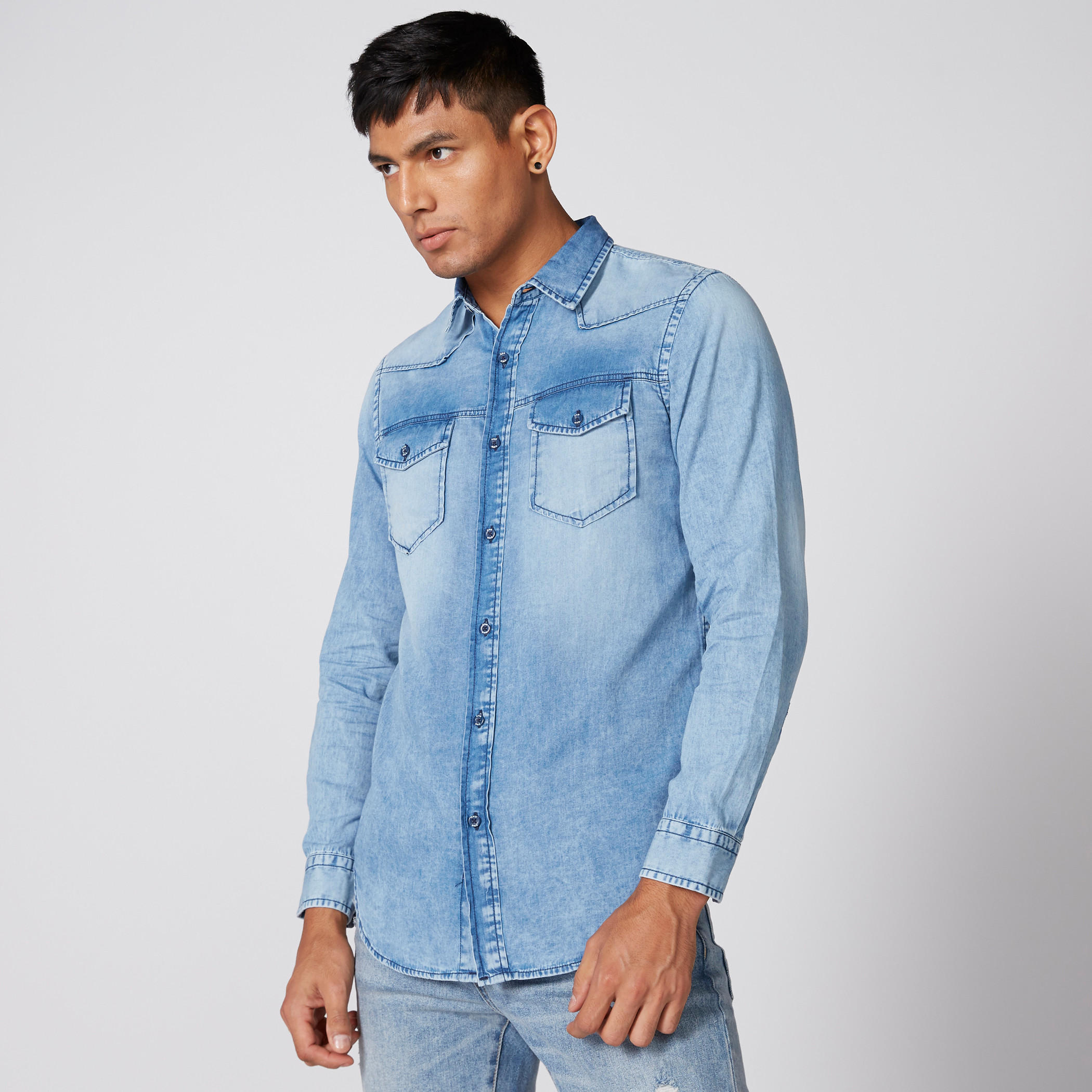 قميص دينم بأكمام طويلة وأزرار-men-clothing-shirts-image-1