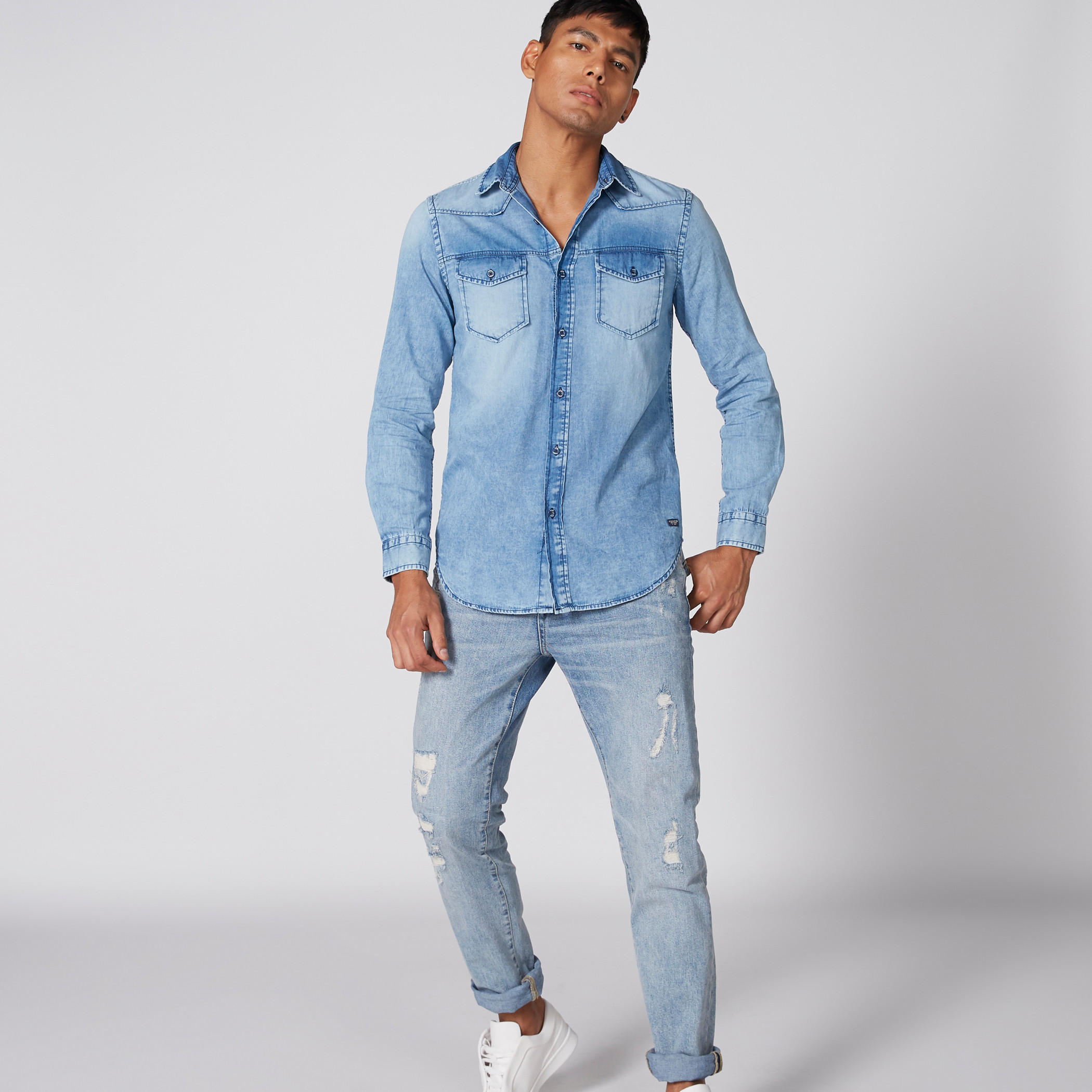 قميص دينم بأكمام طويلة وأزرار-men-clothing-shirts-image-3