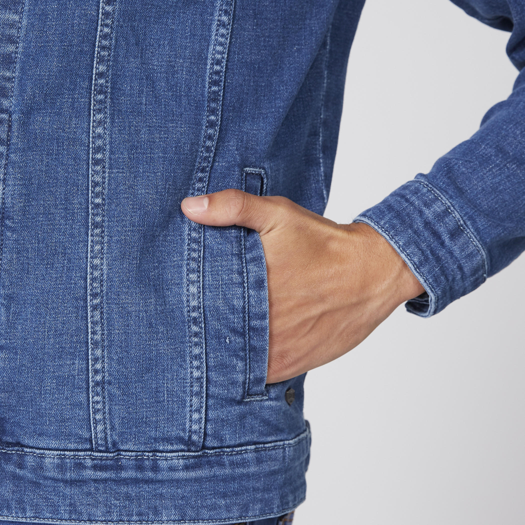 جاكيت دينم بأكمام طويلة وأزرار-men-clothing-jacketsandblazers-jackets-image-2