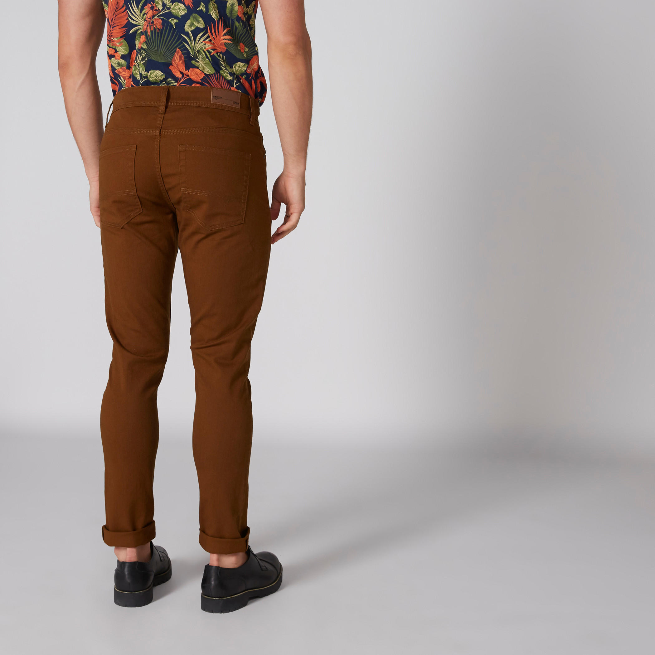 بنطال جينز طويل بجيوب وزر إغلاق-men-clothing-bottoms-jeans-image-2