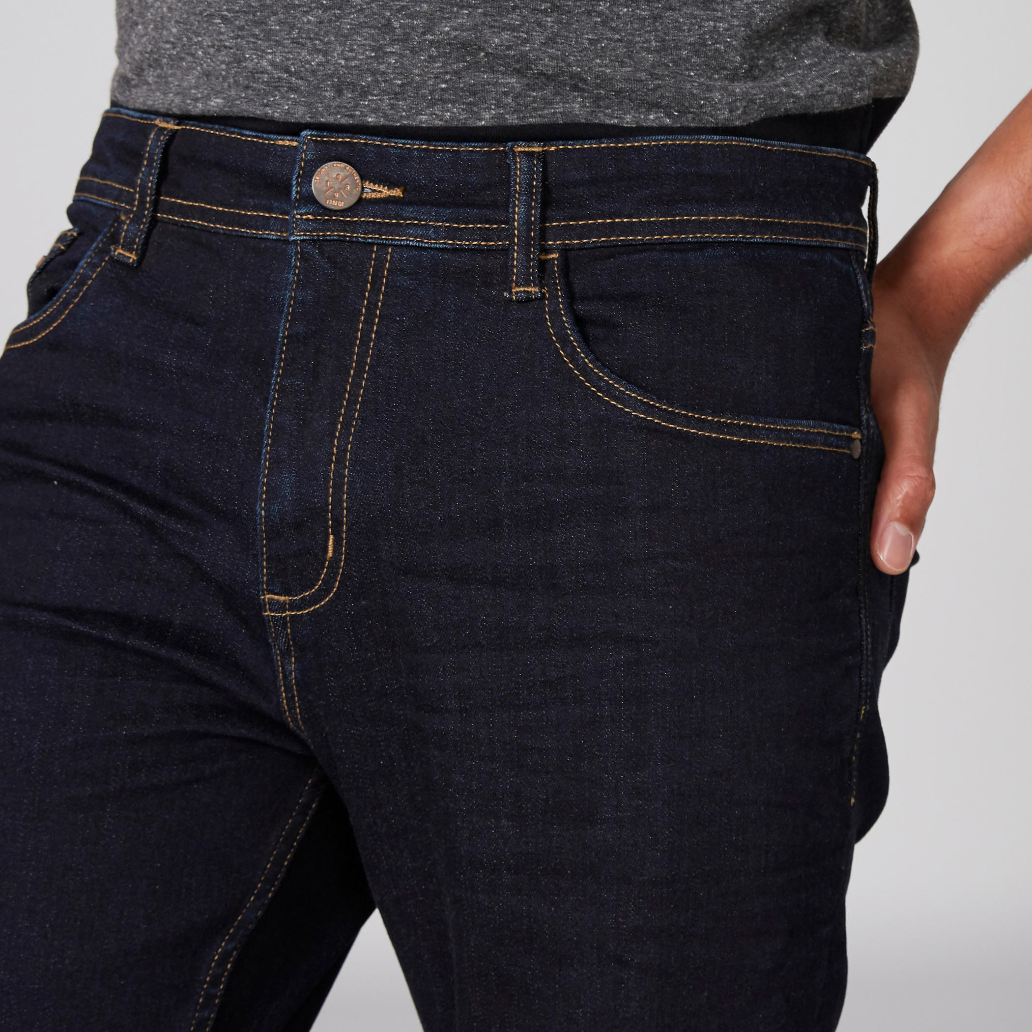 بنطال جينز طويل بزر إغلاق وجيوب-men-clothing-bottoms-jeans-image-5