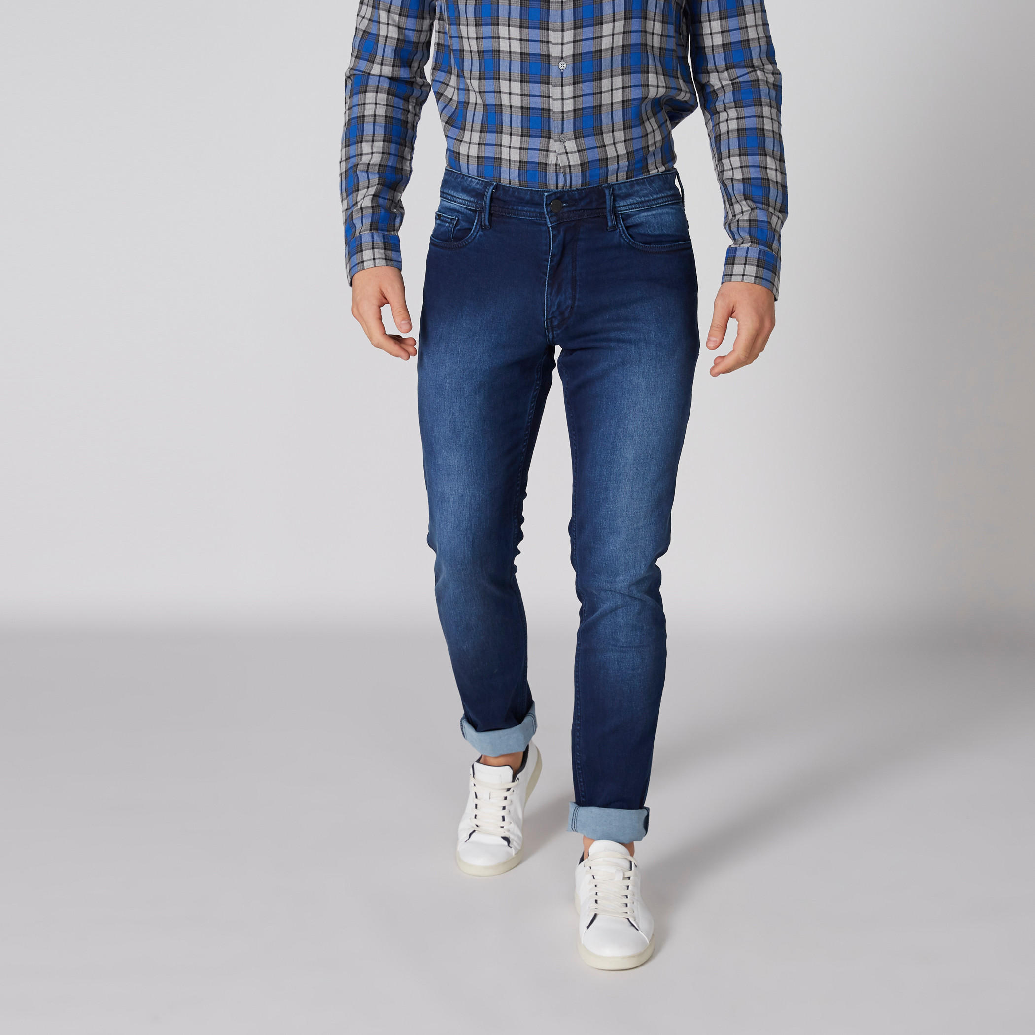 بنطال جينز طويل بزر إغلاق وجيوب-men-clothing-bottoms-jeans-image-1