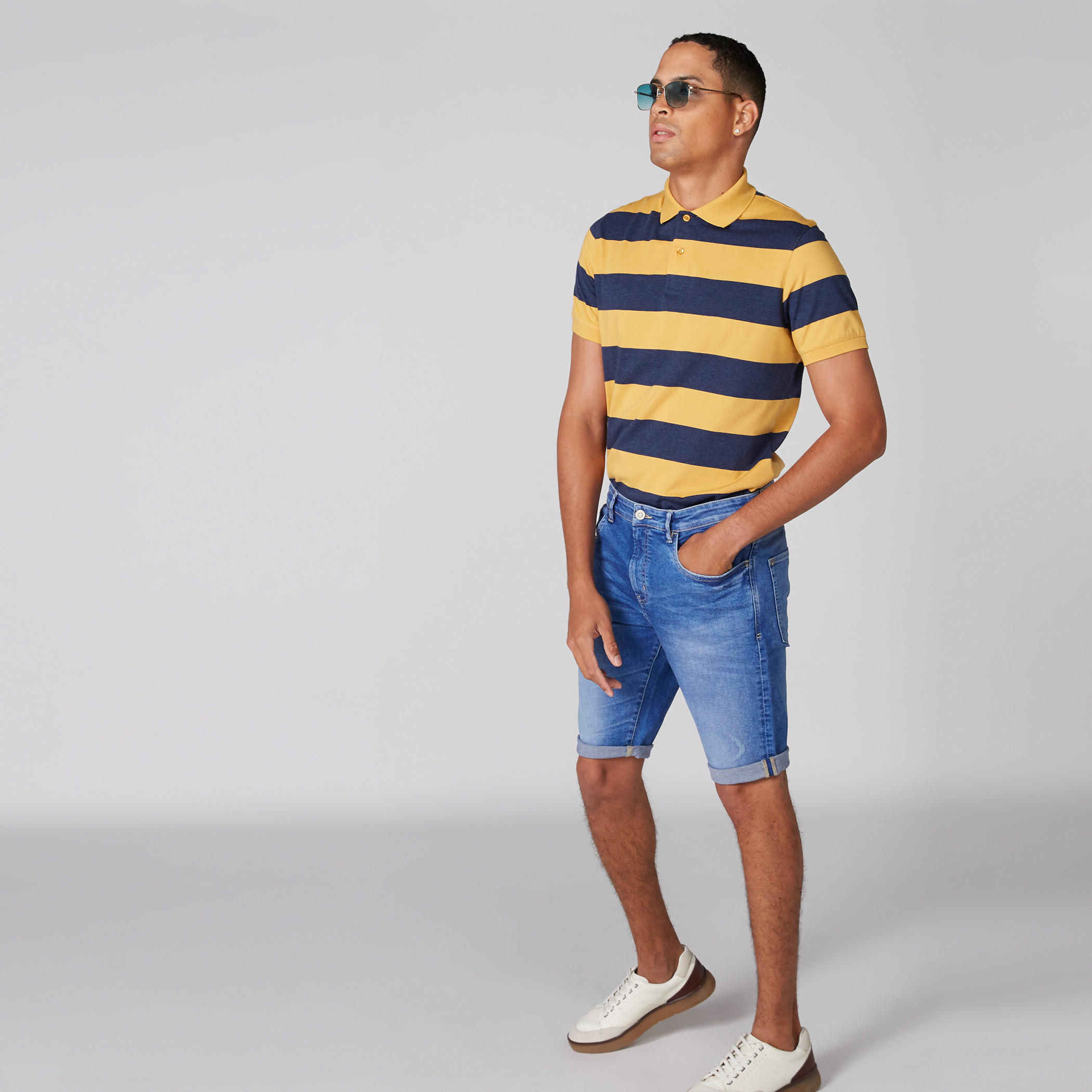 Pocket Detail Denim Shorts with Botton Closure-men-clothing-bottoms-shorts-image-3
