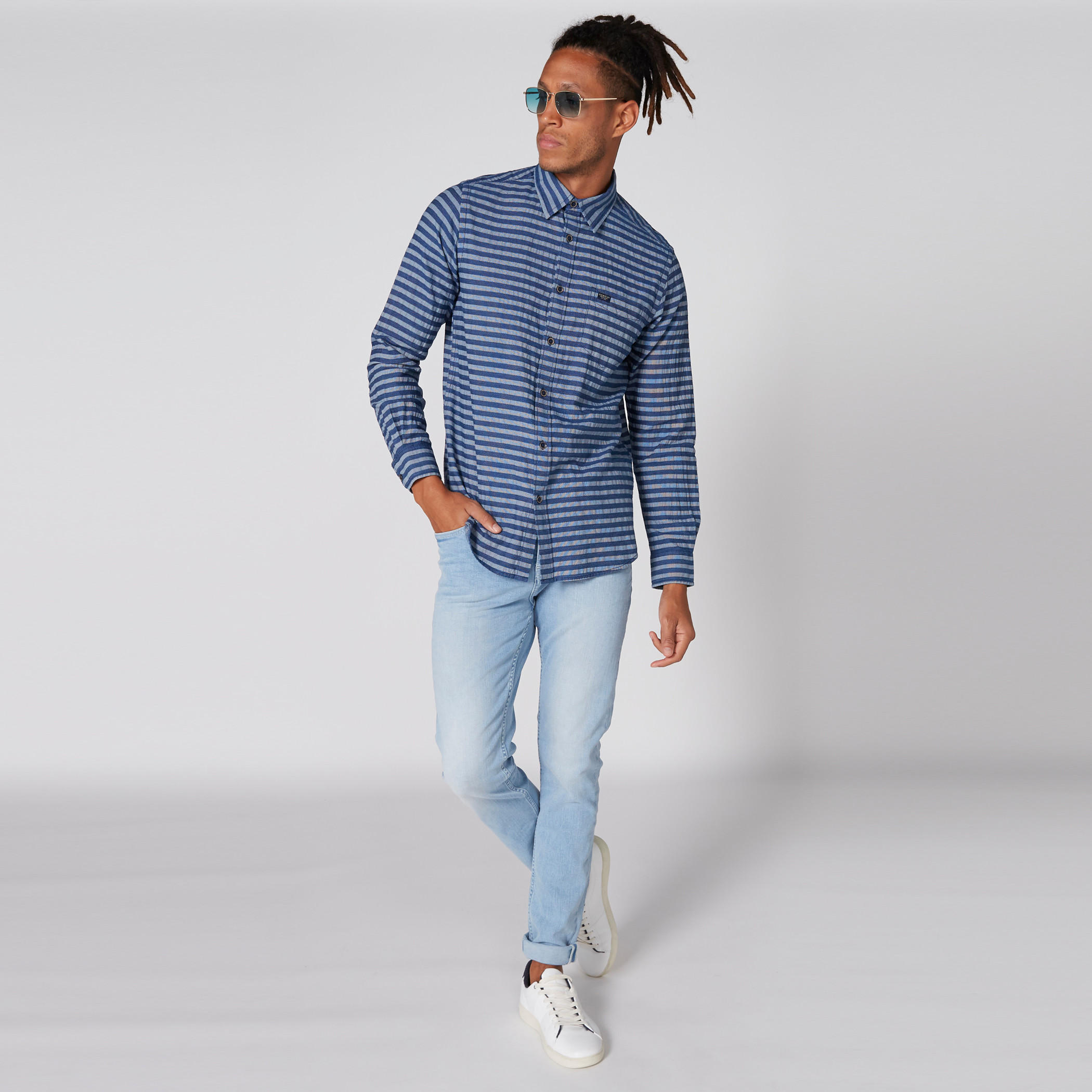قميص مقلّم بأكمام طويلة وأزرار-men-clothing-shirts-image-1